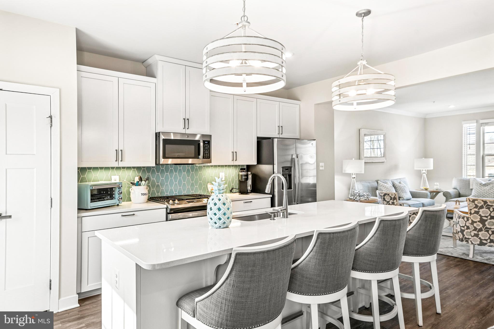 LAKE LINGANORE - Residential