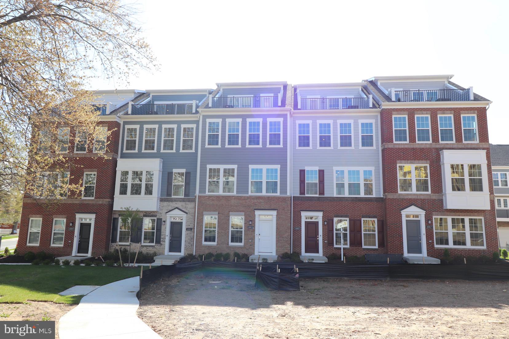 OVERLOOK AT FAIRFAX BOULEVARD - Residential Lease