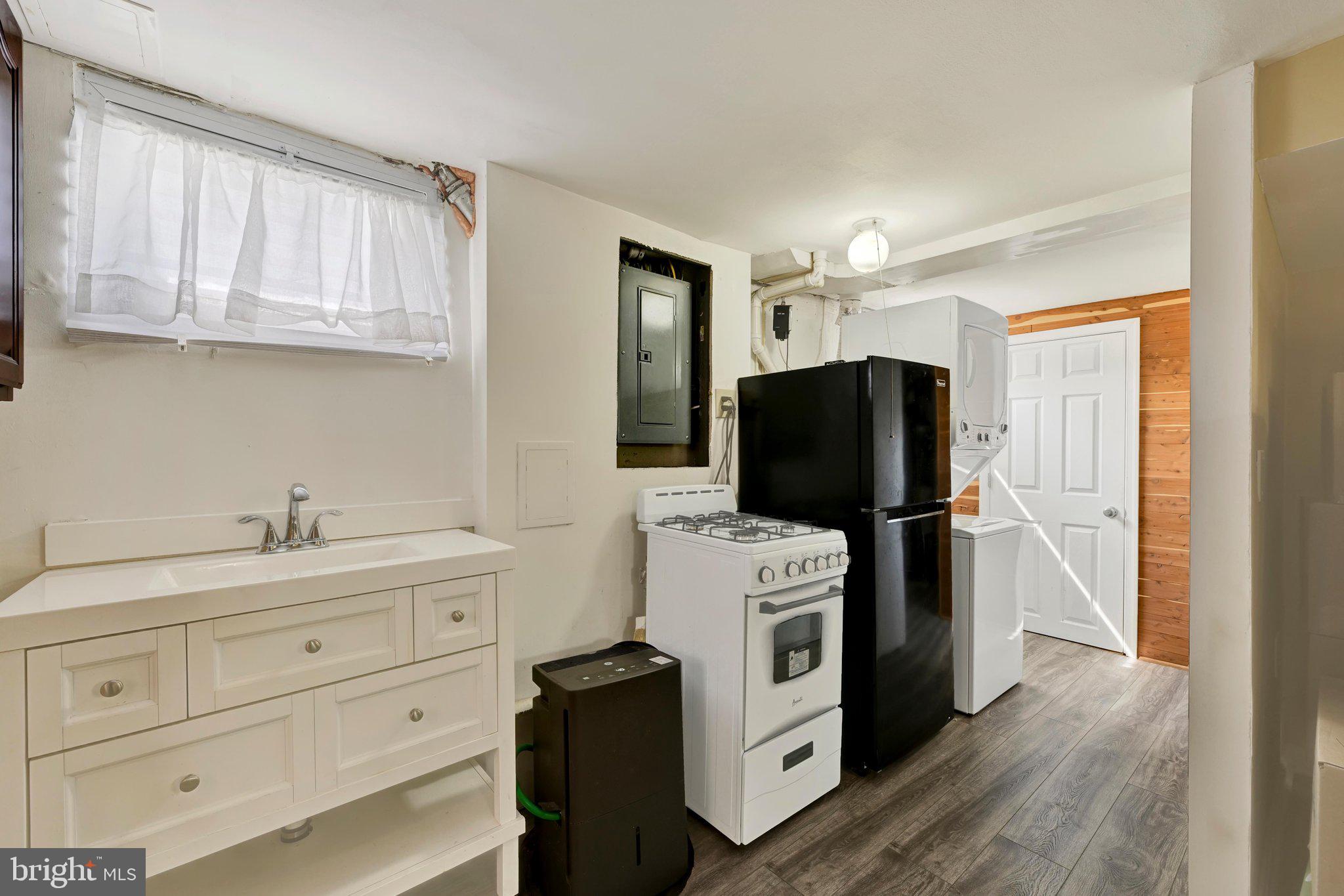 GWYNN OAK - Residential