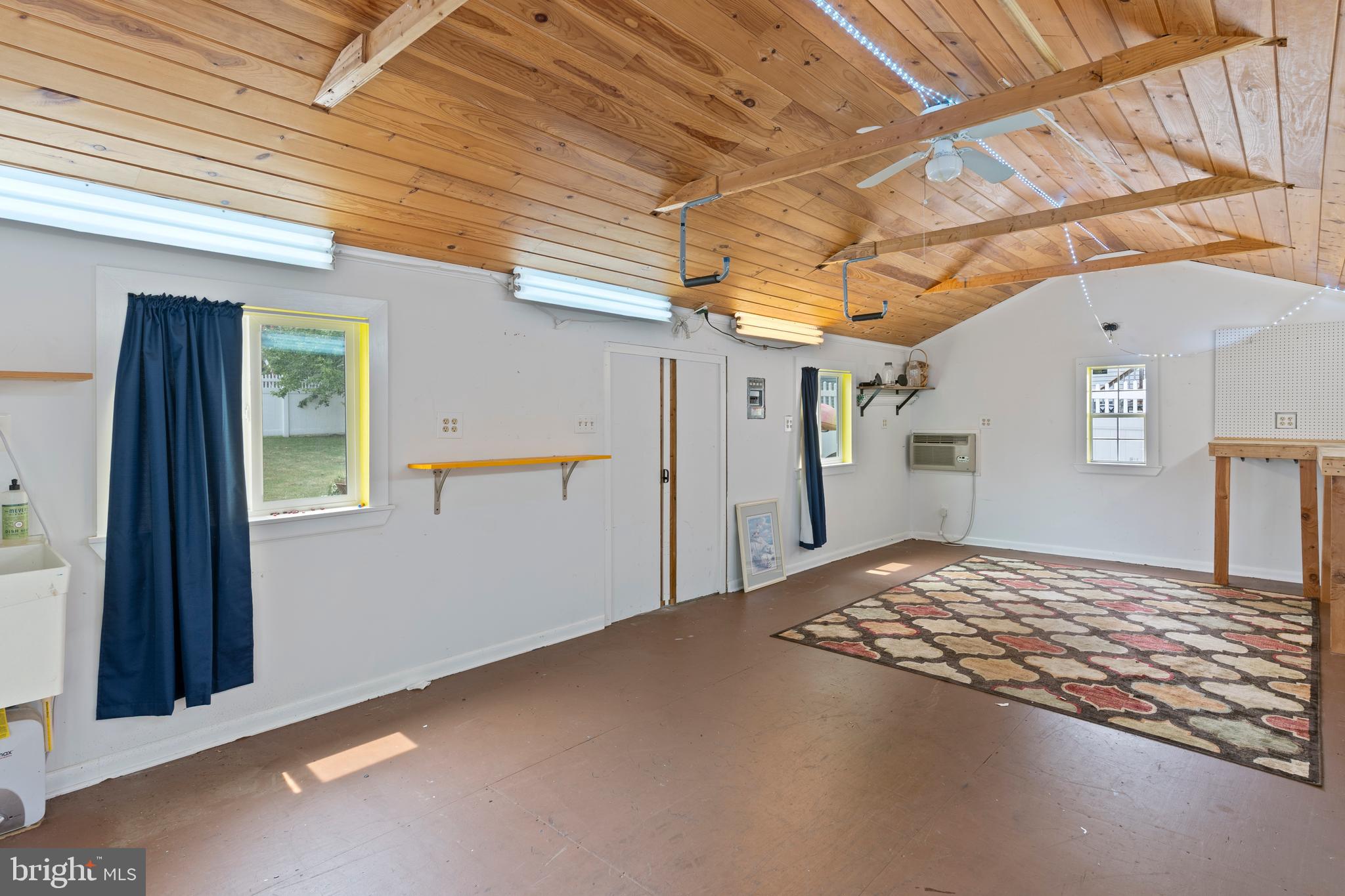 SELBY ON THE BAY - Residential