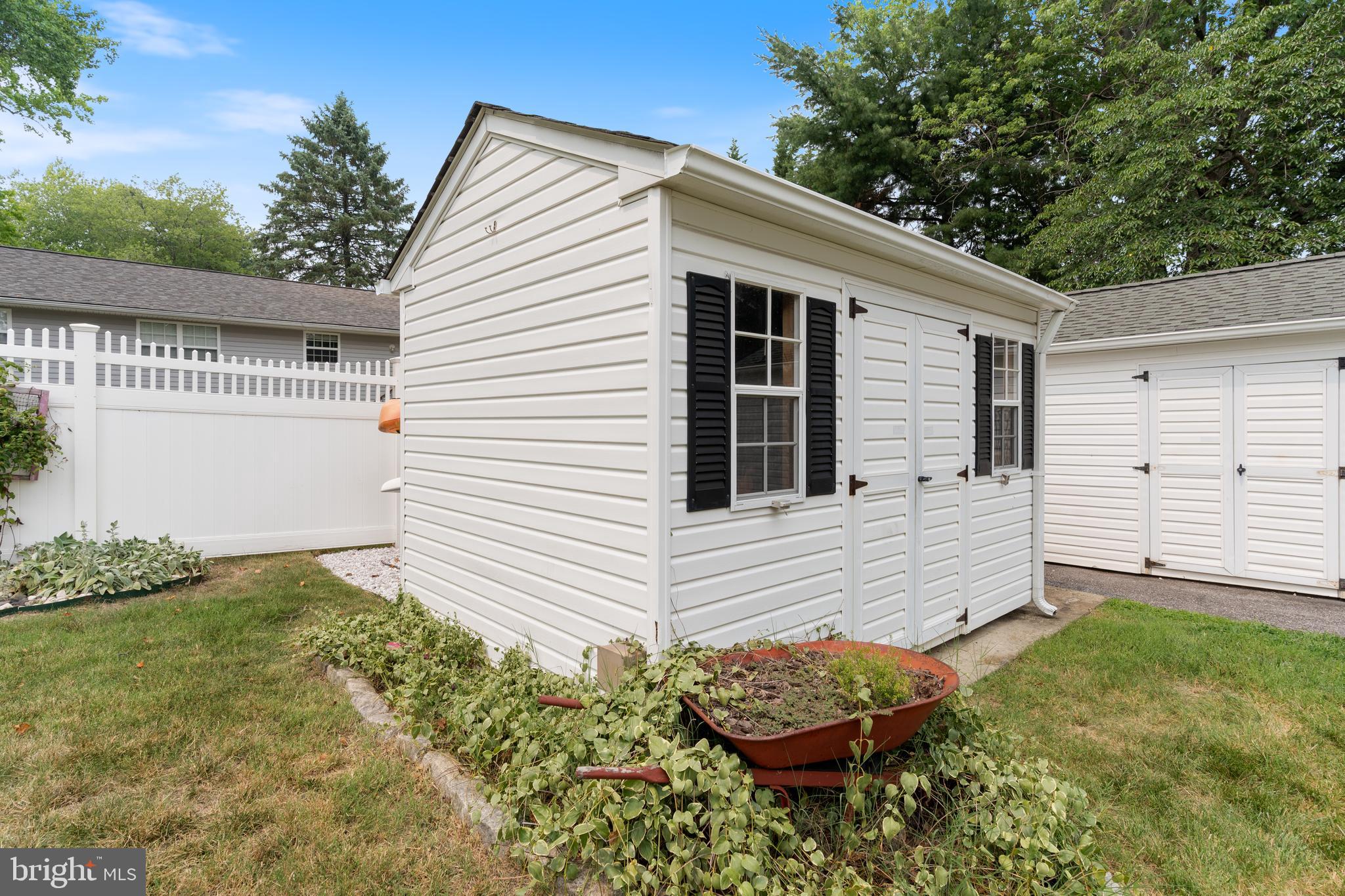 SELBY ON THE BAY - Residential