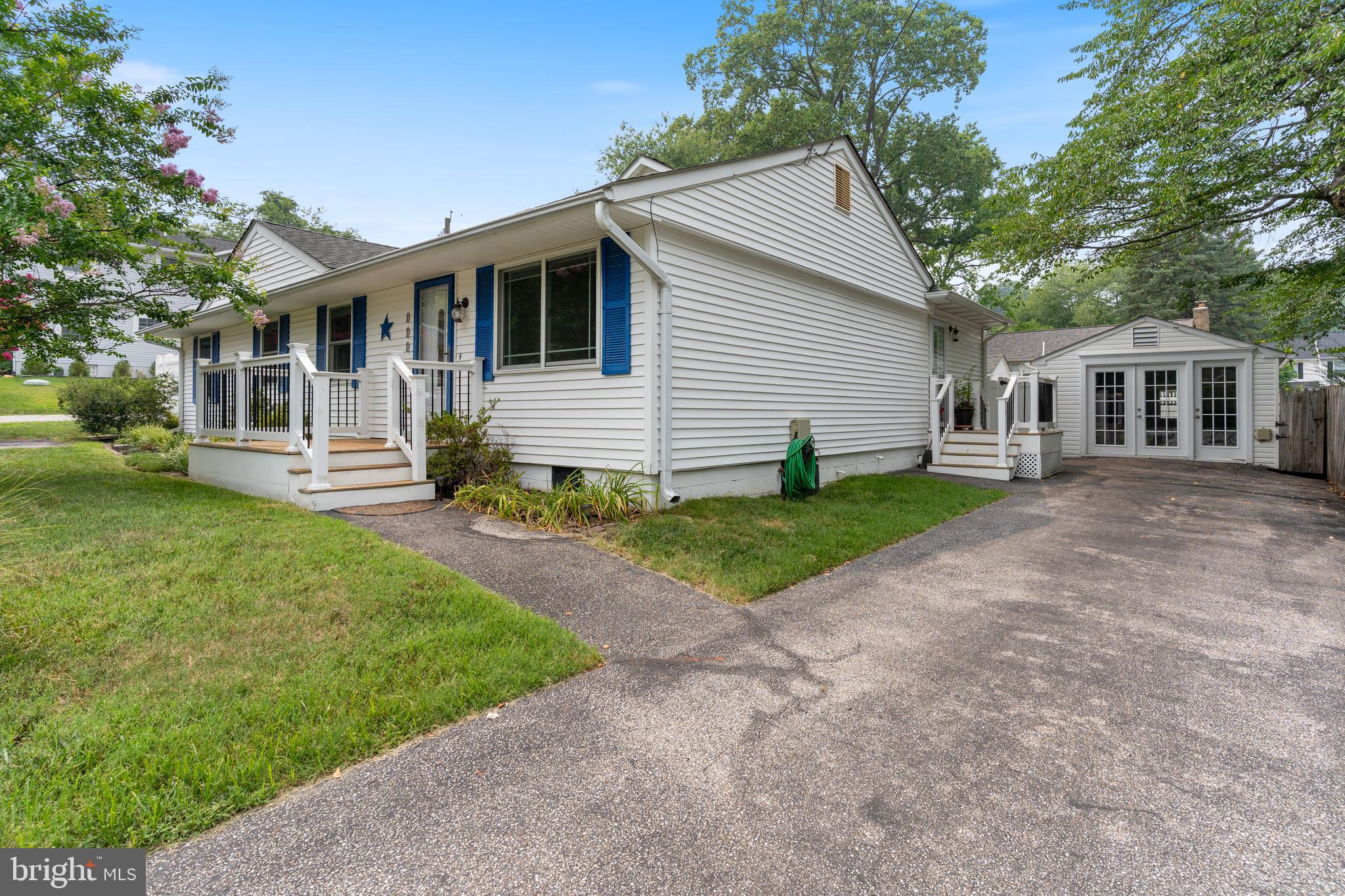 SELBY ON THE BAY - Residential