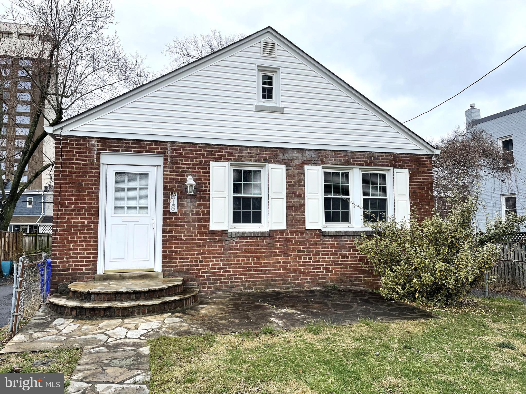 FOXCROFT HEIGHTS - Residential Lease