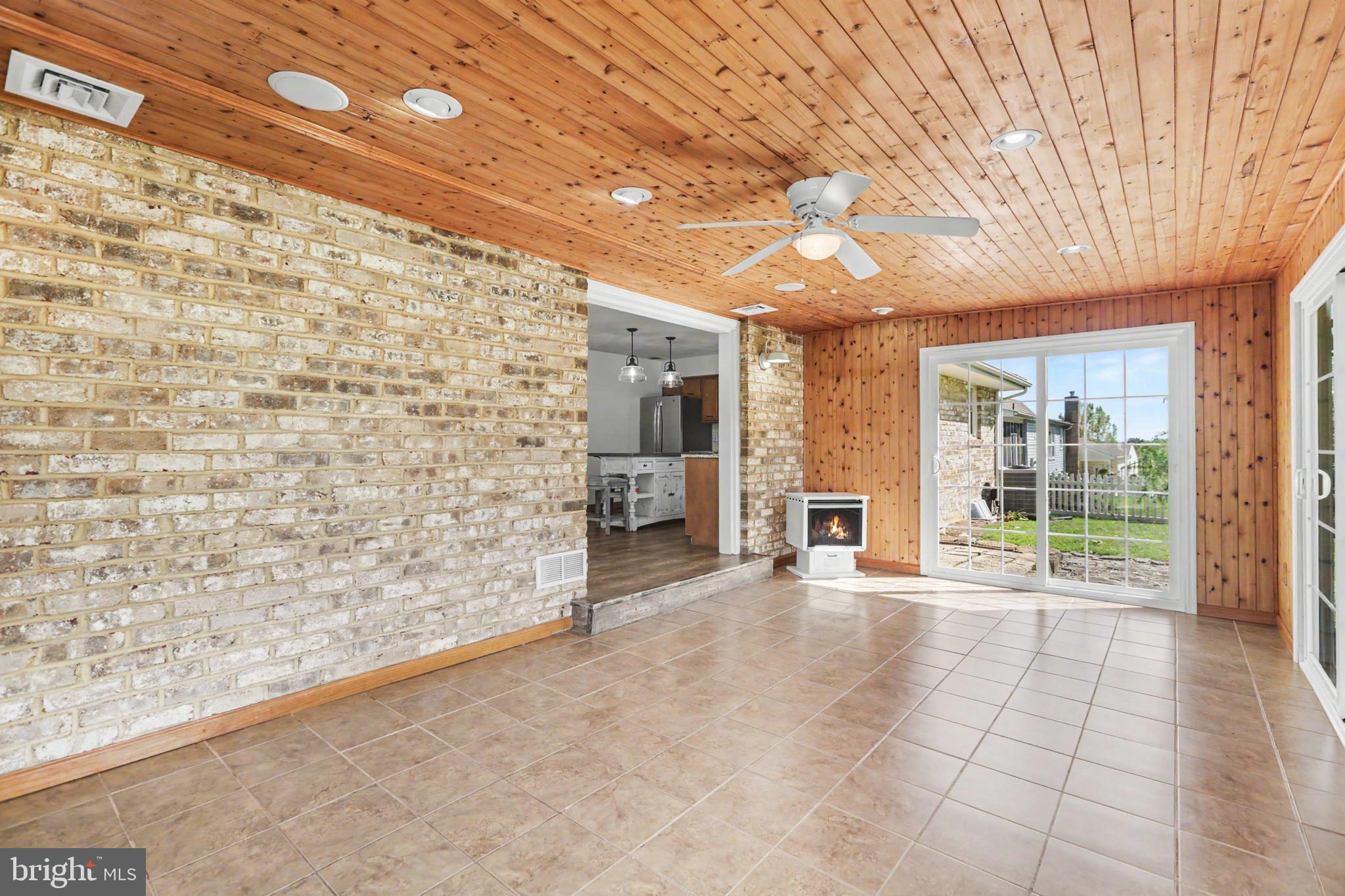 LAKE MEADE - Residential