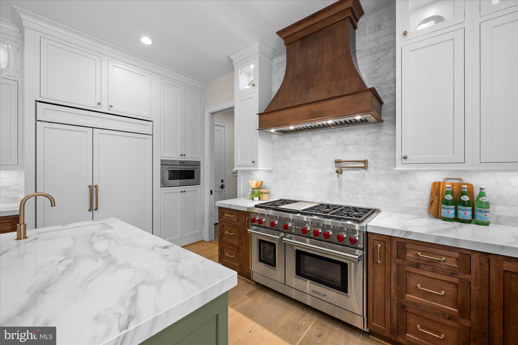 MONTOUR HEIGHTS - Residential
