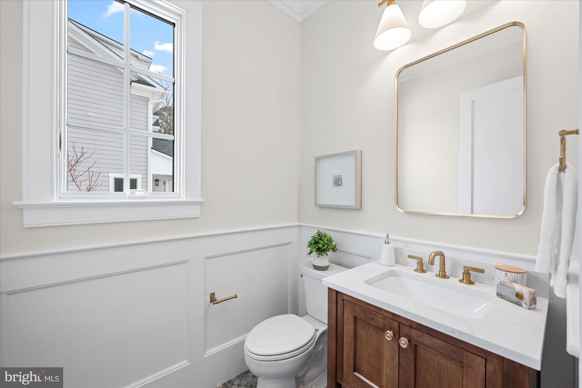 MONTOUR HEIGHTS - Residential