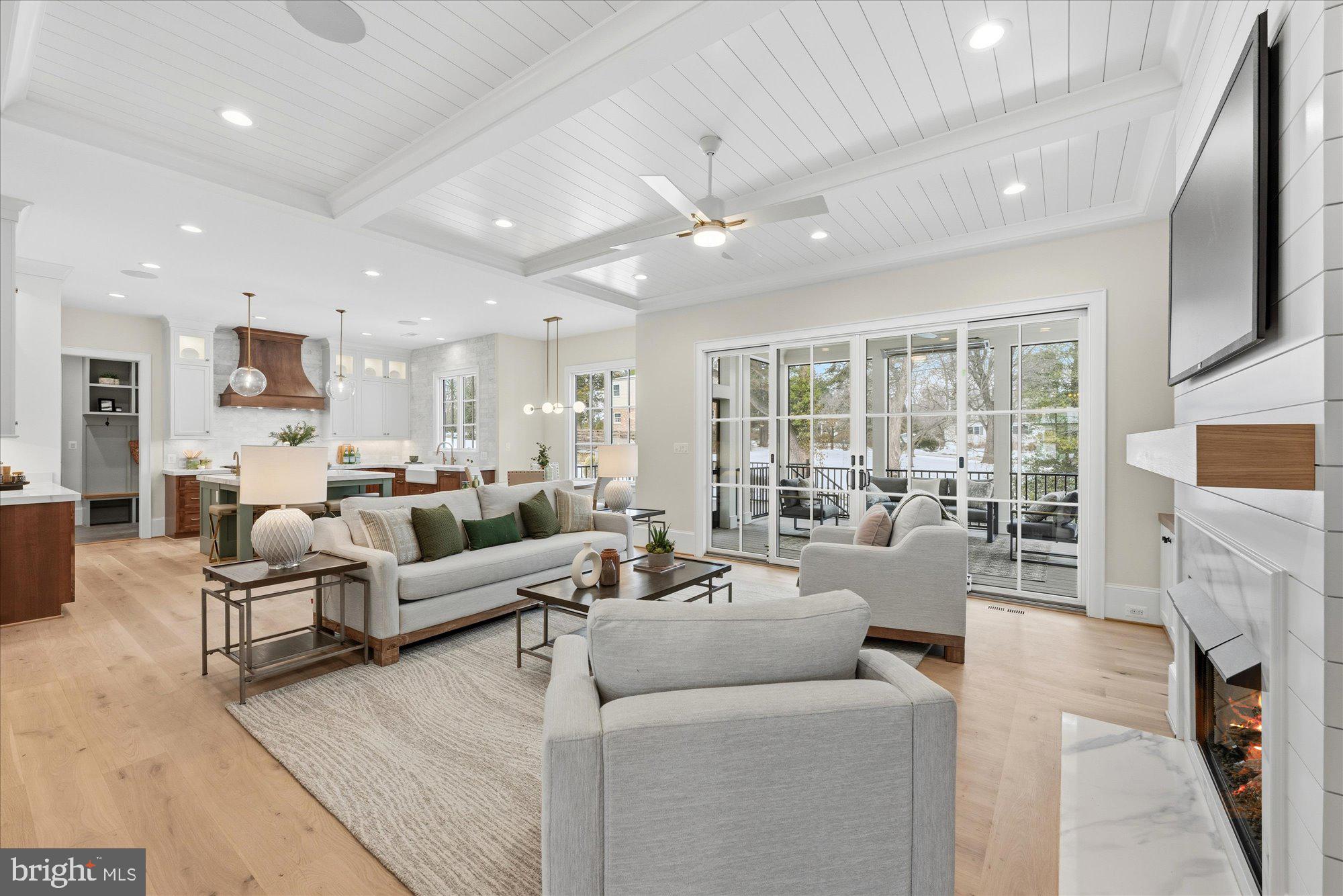 MONTOUR HEIGHTS - Residential