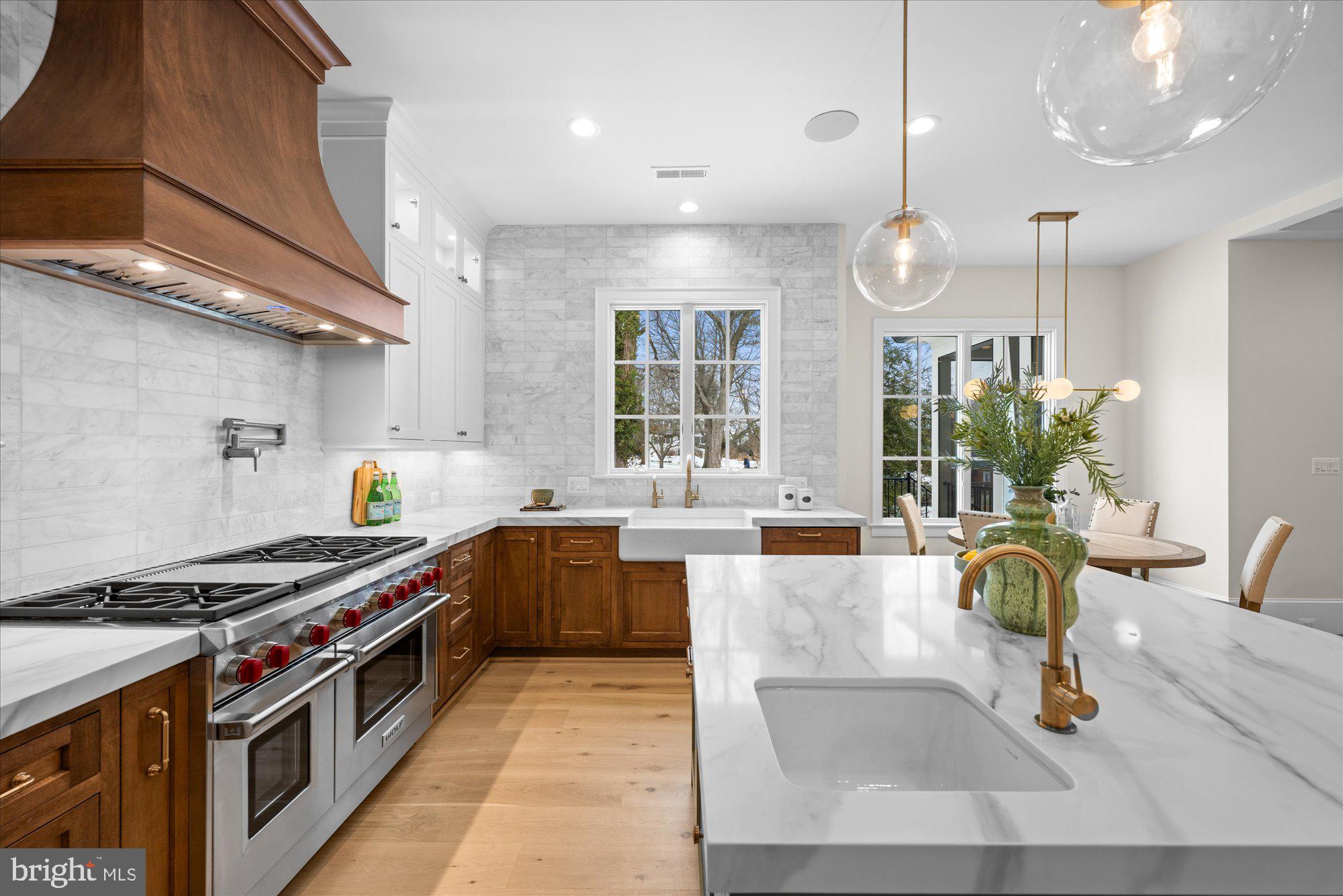 MONTOUR HEIGHTS - Residential