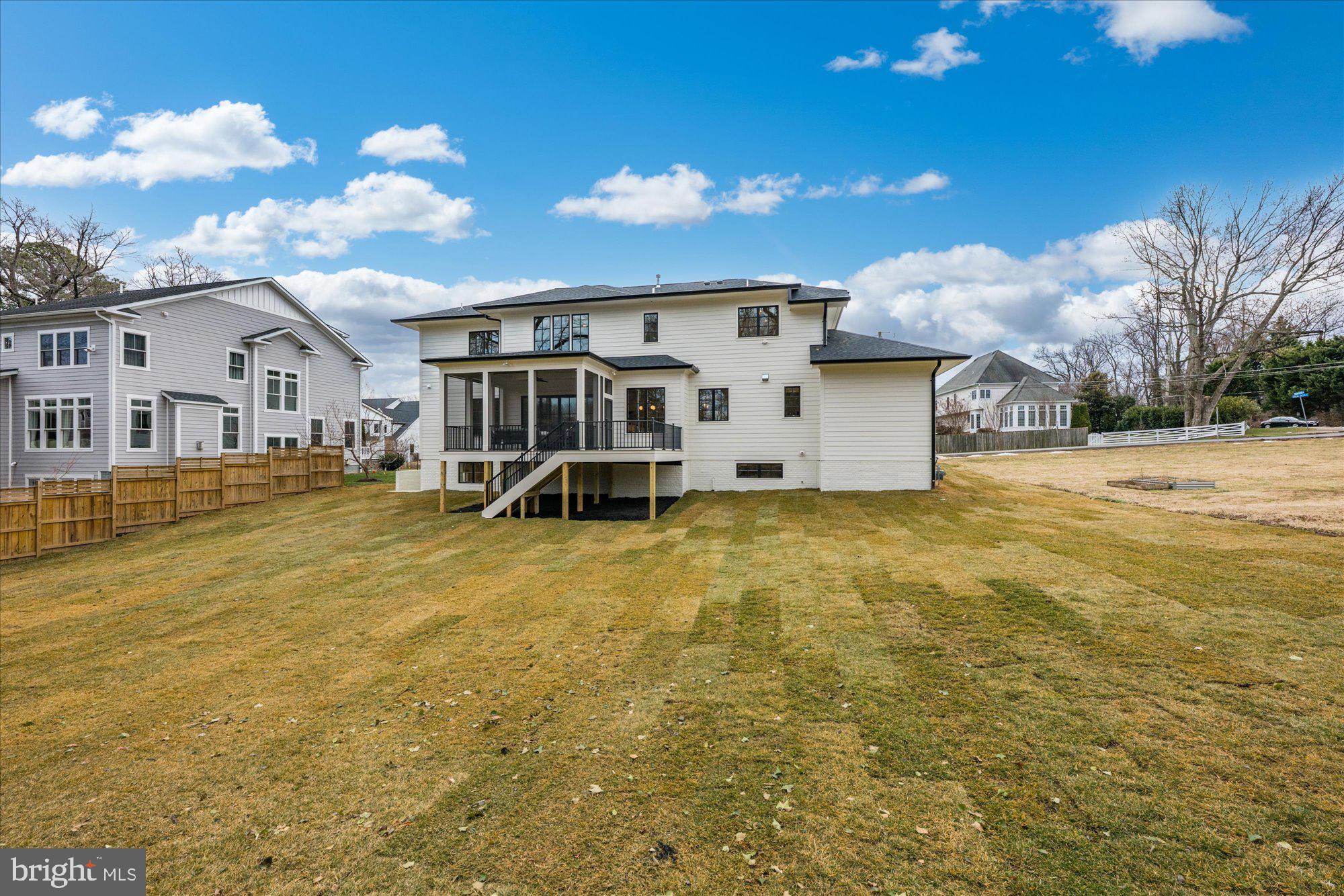 MONTOUR HEIGHTS - Residential