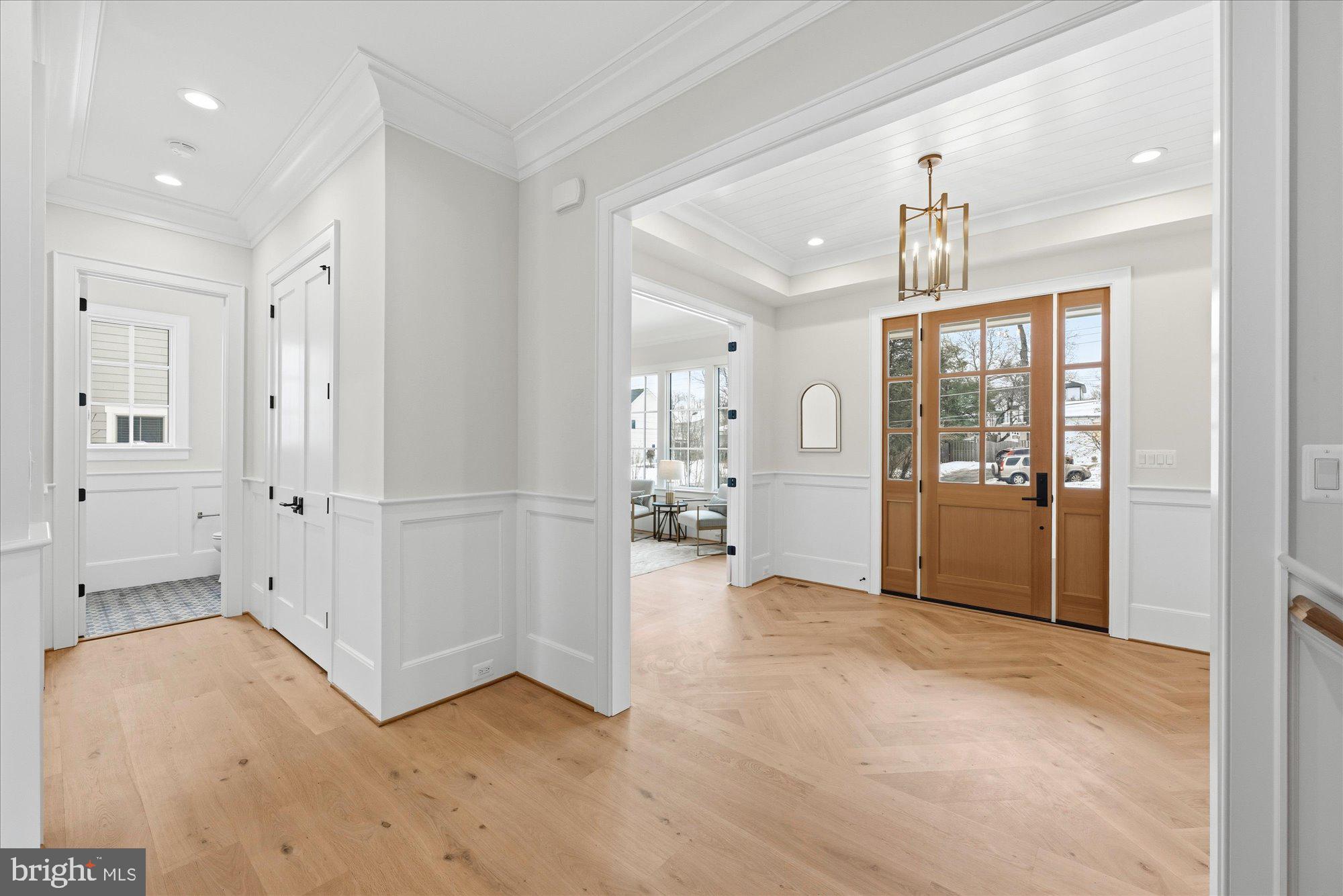 MONTOUR HEIGHTS - Residential