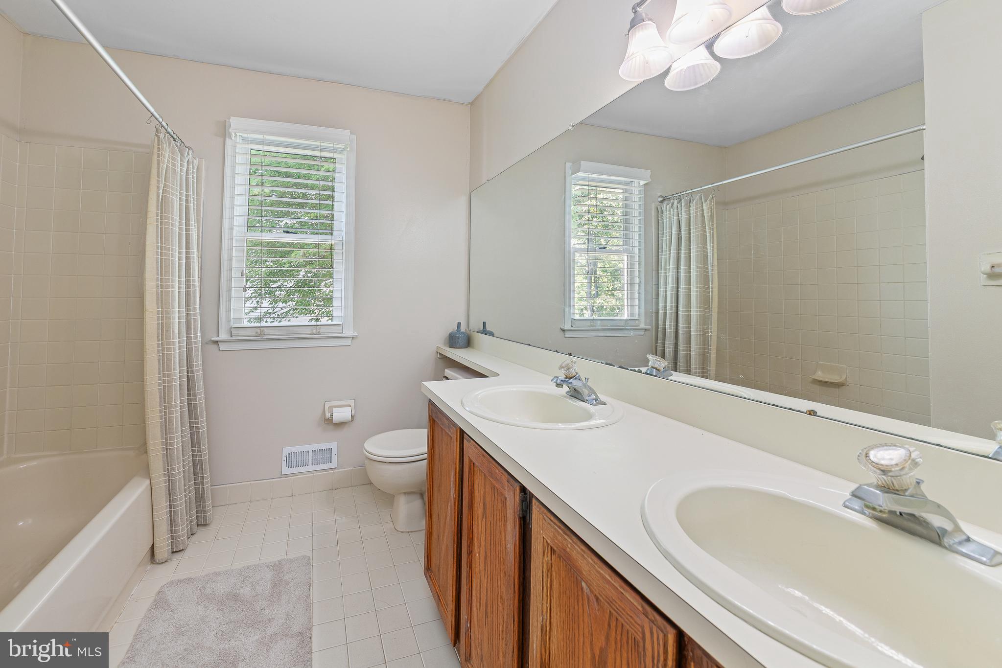NEWTOWN GRANT - Residential