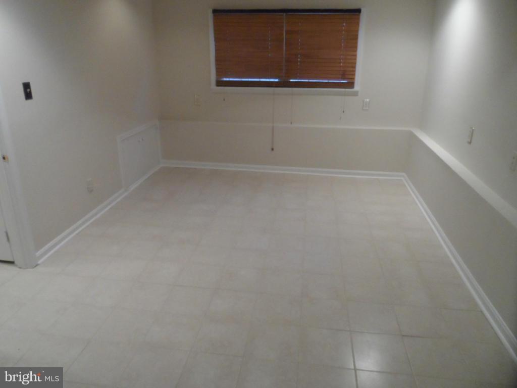 ST CHARLES SUB - HUNTINGTON - Residential Lease