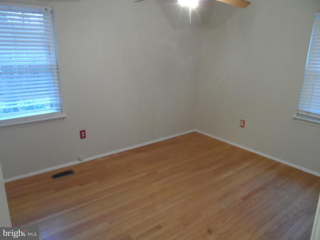 ST CHARLES SUB - HUNTINGTON - Residential Lease