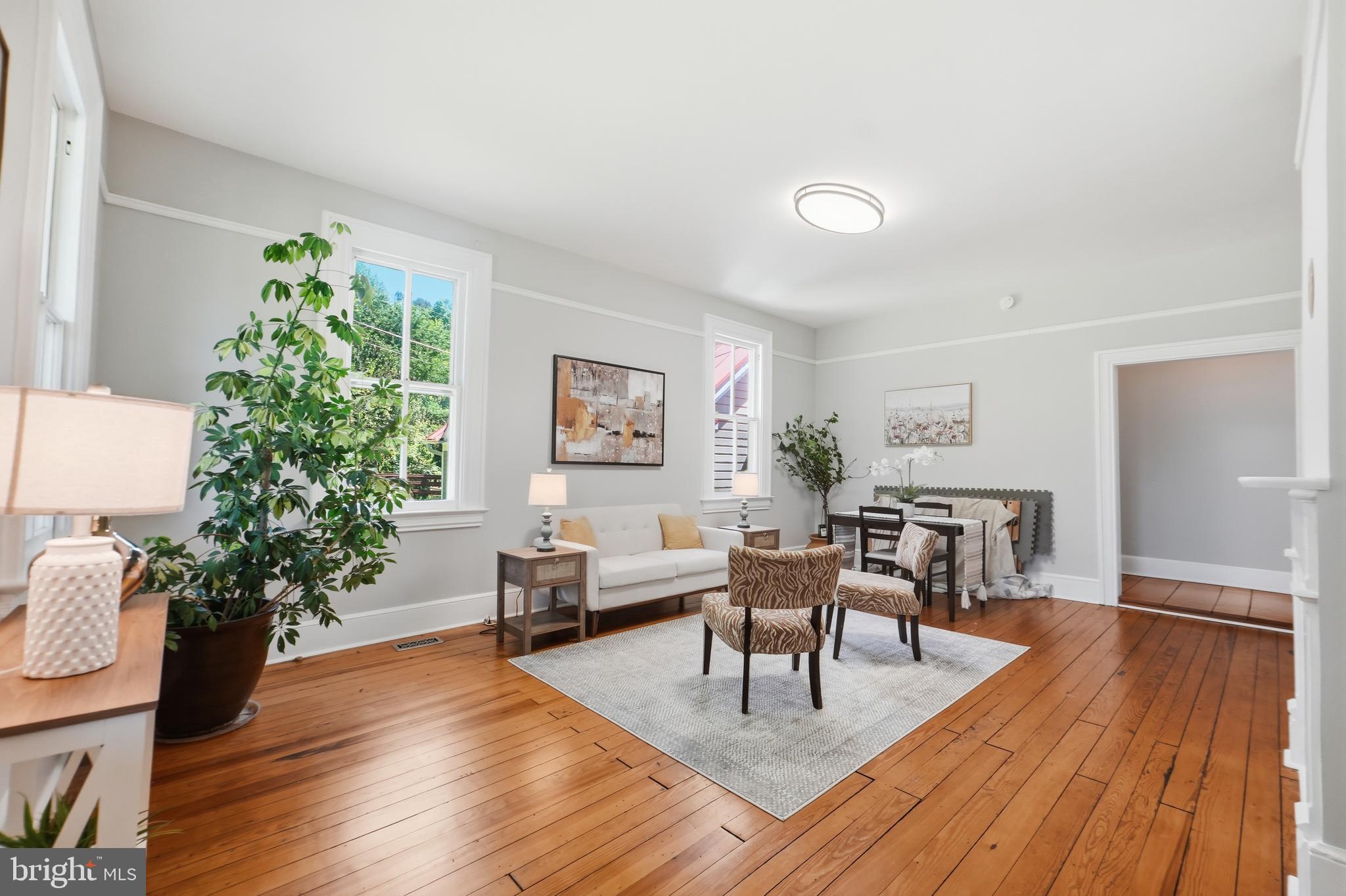 ROCKVILLE OUTSIDE - Residential