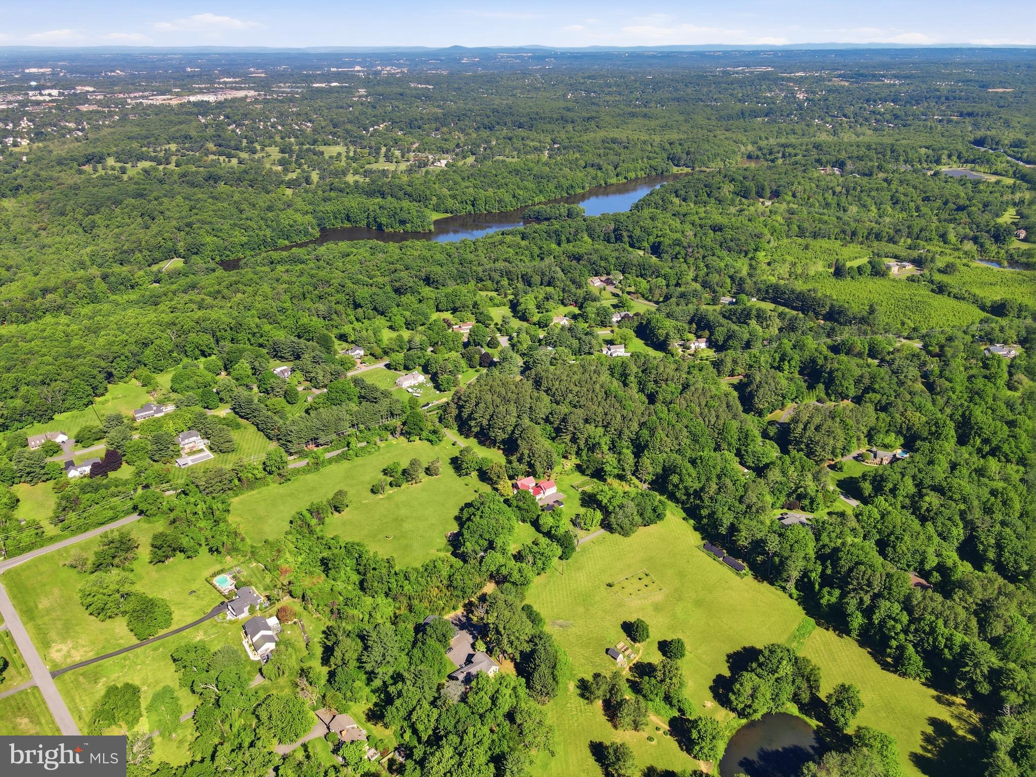 ROCKVILLE OUTSIDE - Residential