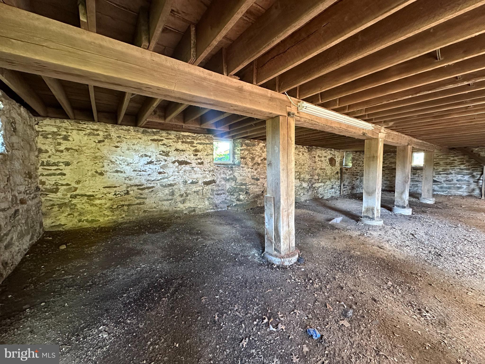ROCKVILLE OUTSIDE - Residential