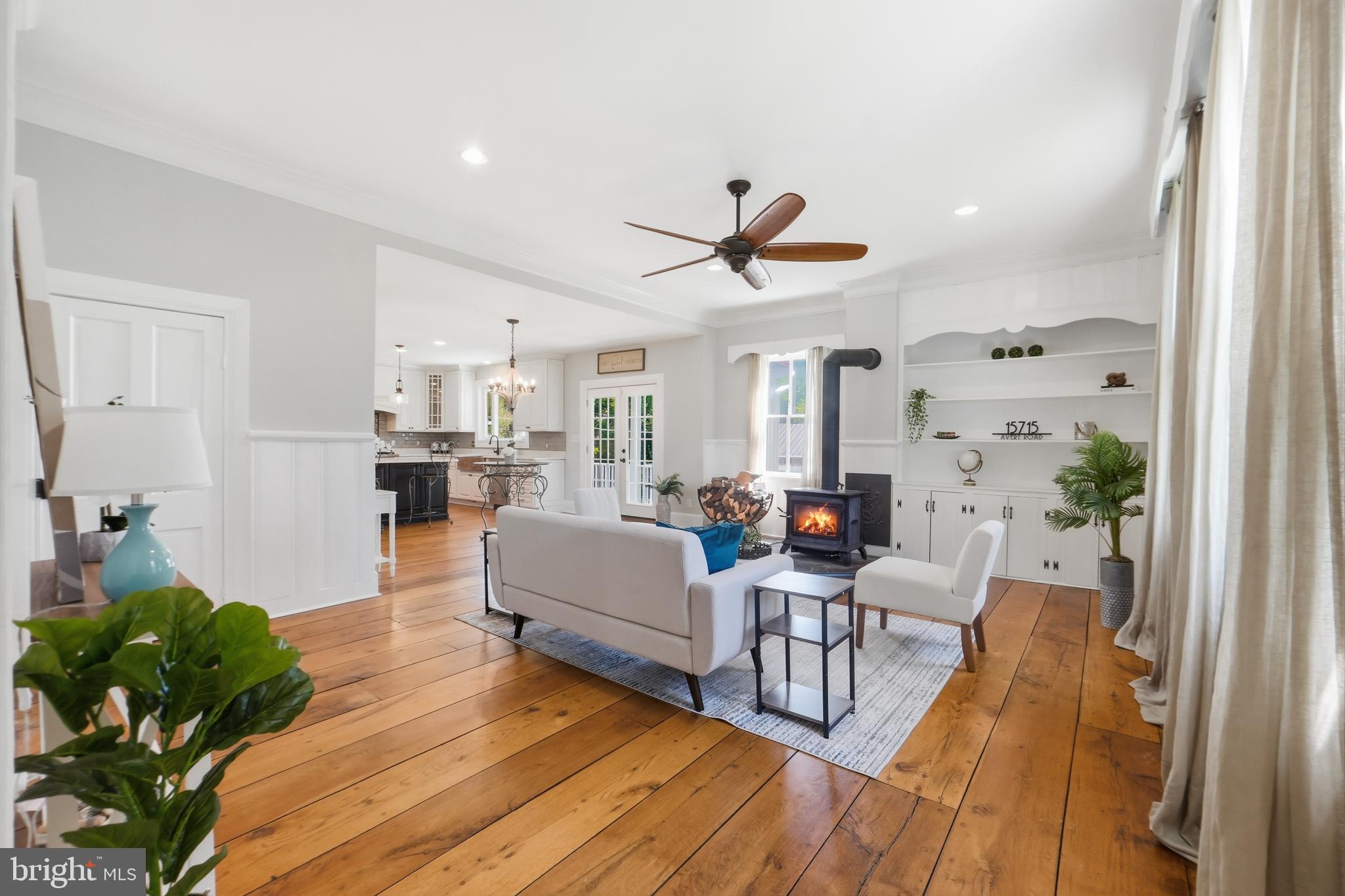 ROCKVILLE OUTSIDE - Residential