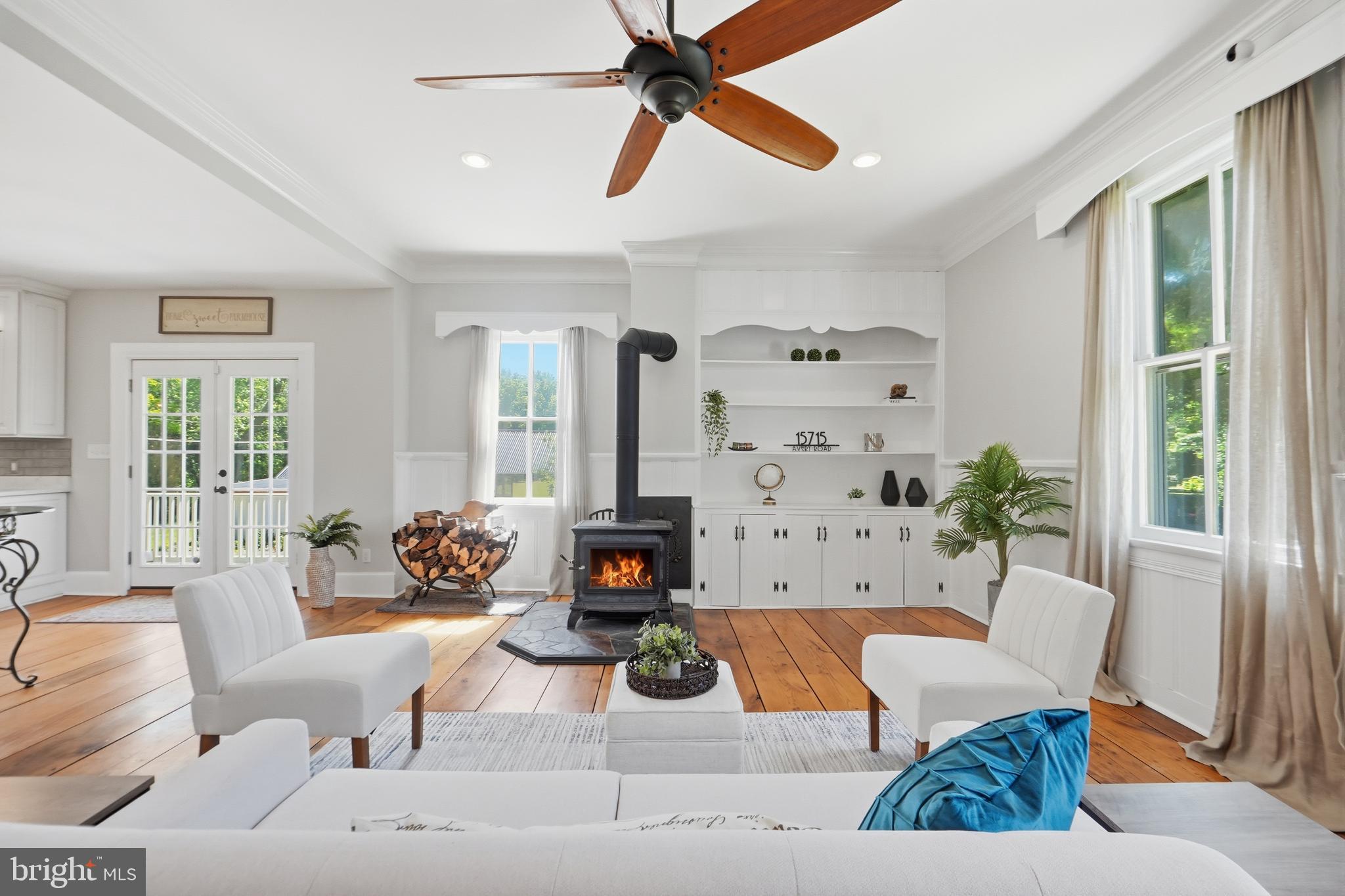 ROCKVILLE OUTSIDE - Residential