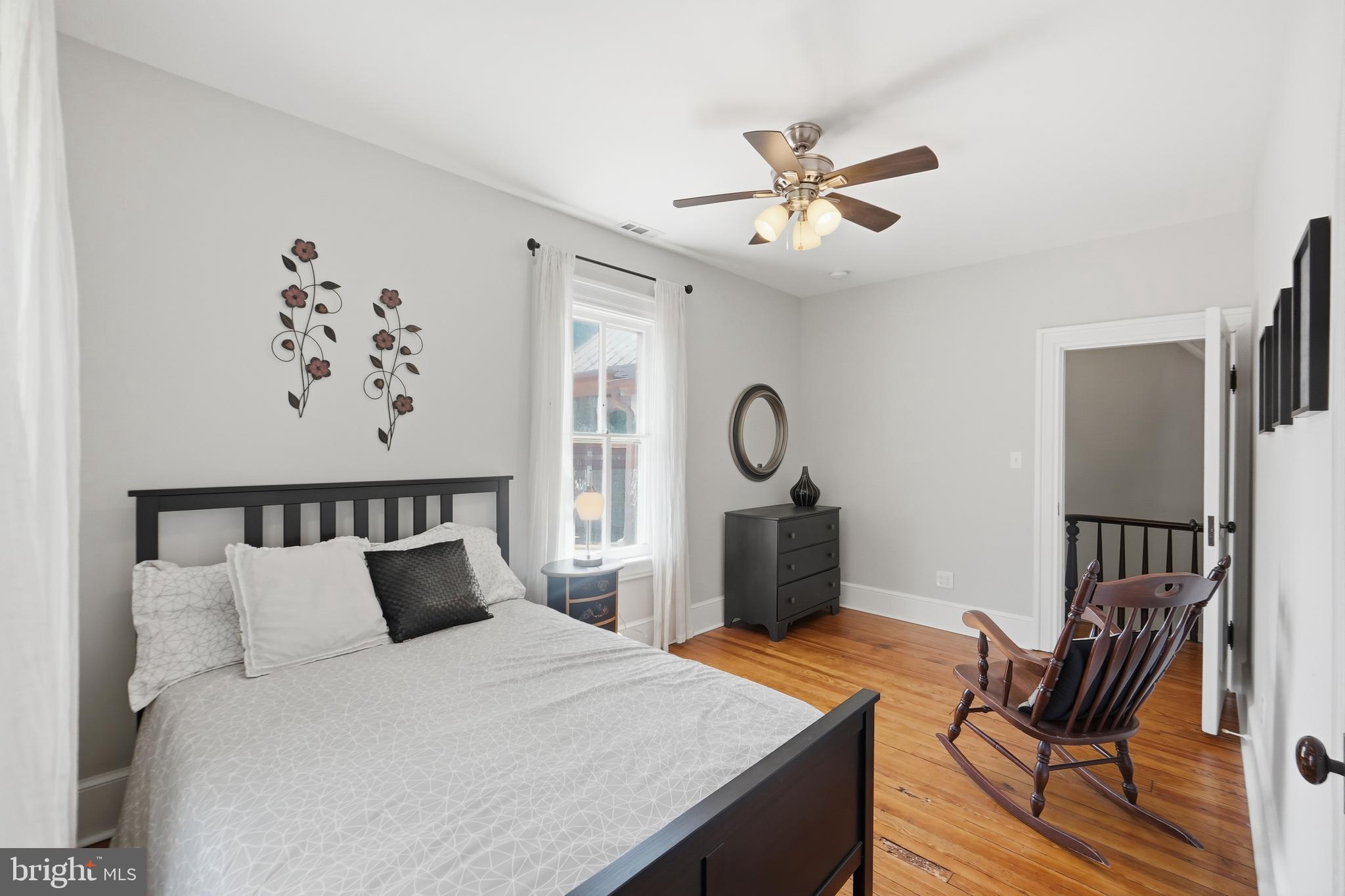 ROCKVILLE OUTSIDE - Residential
