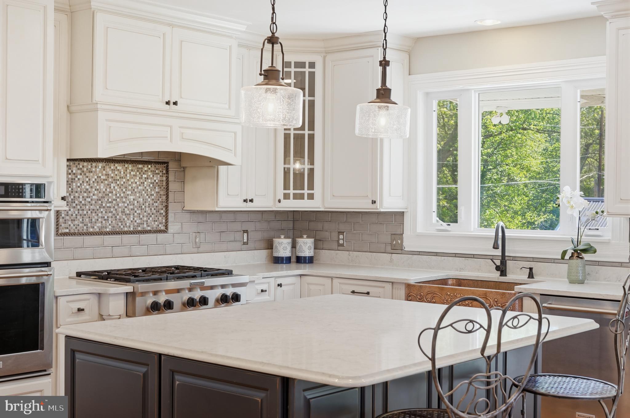 ROCKVILLE OUTSIDE - Residential