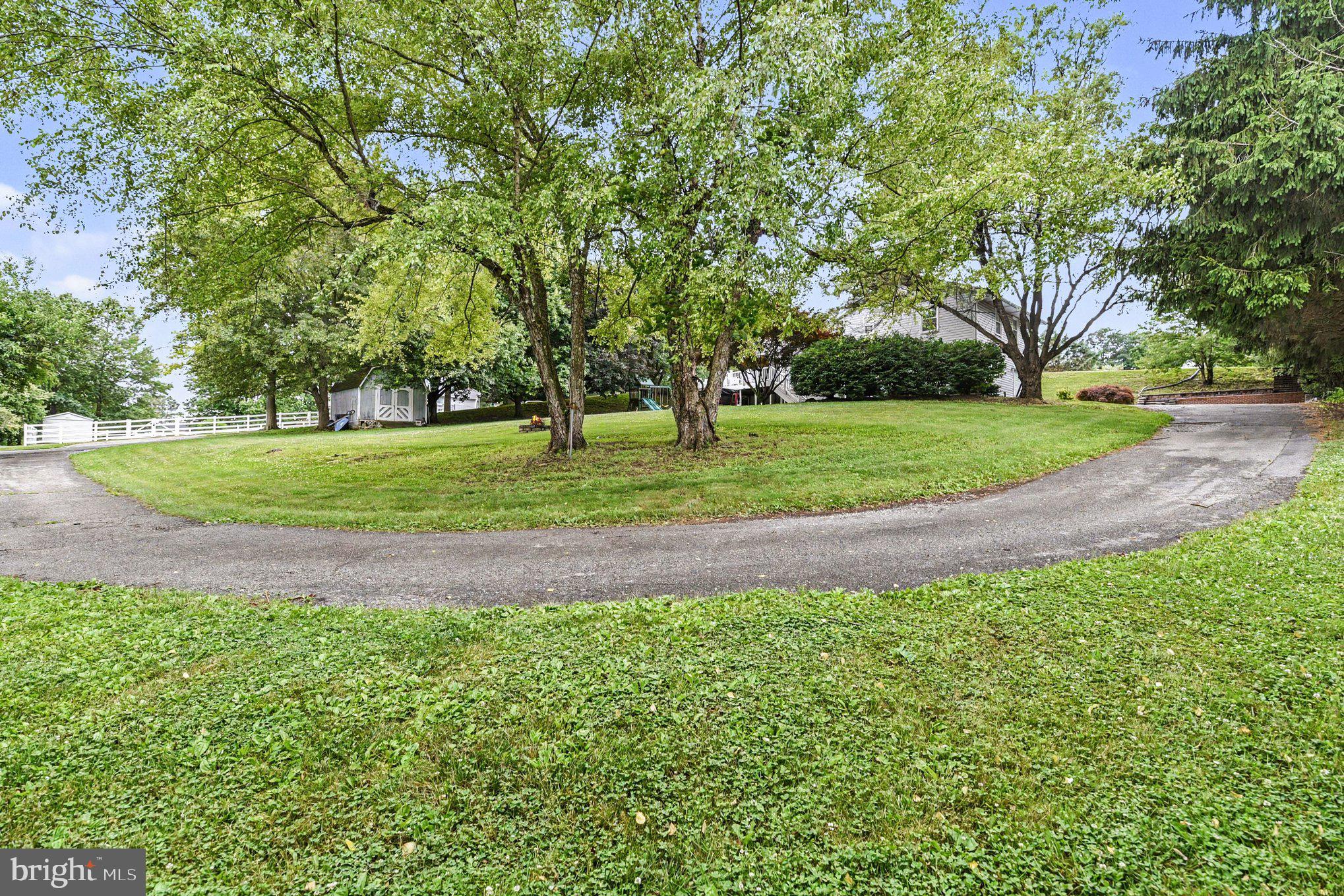 MANCHESTER FARMS - Residential