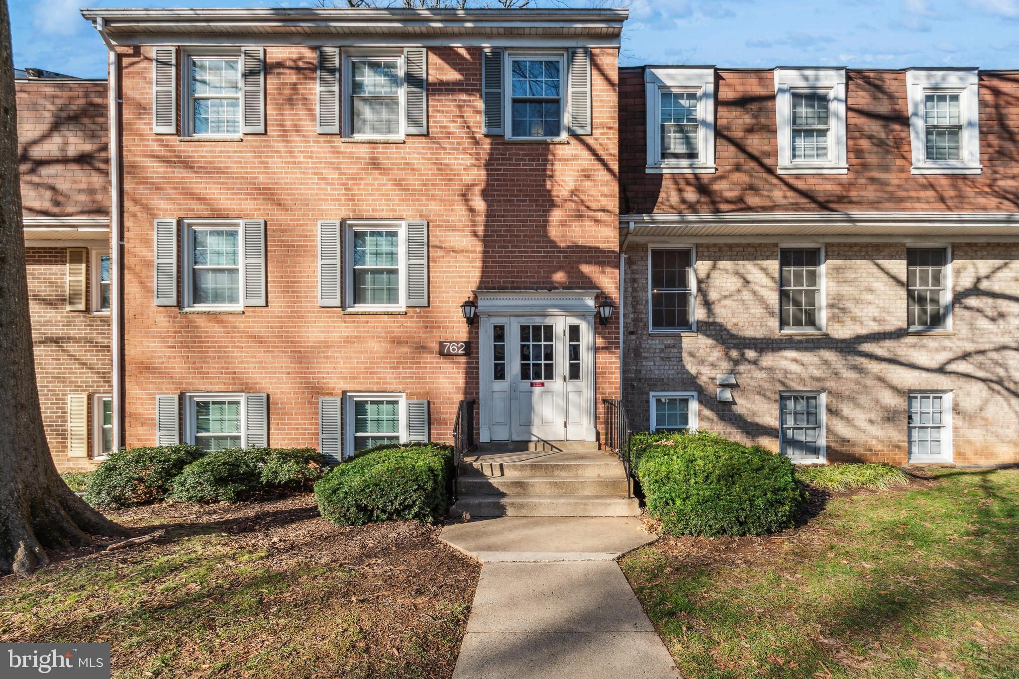 DIAMOND FARMS - Residential Lease