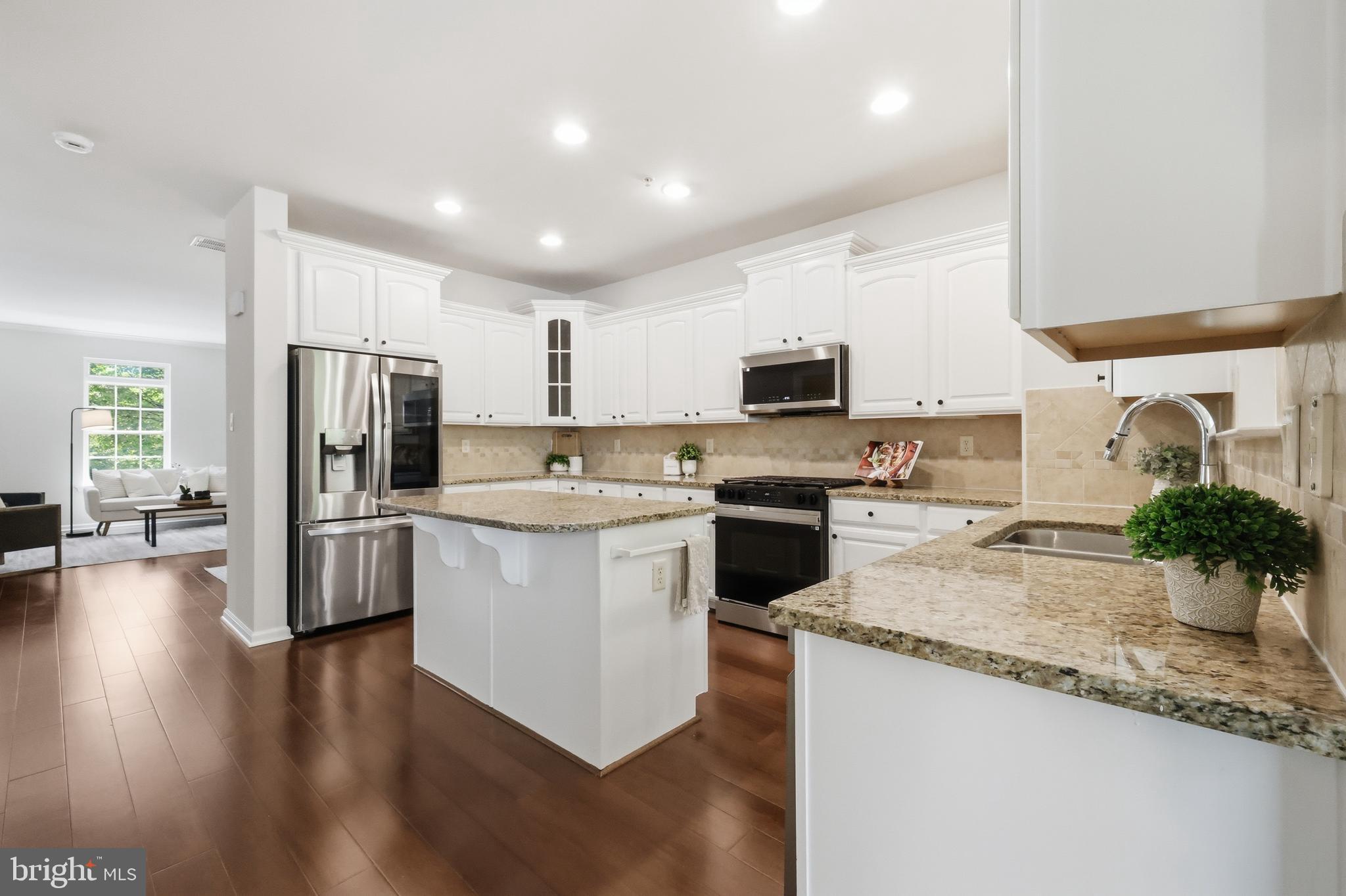 GATEWAY COMMONS - Residential