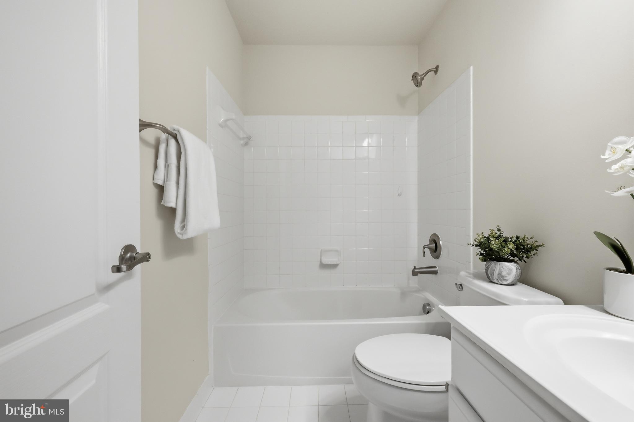 GATEWAY COMMONS - Residential