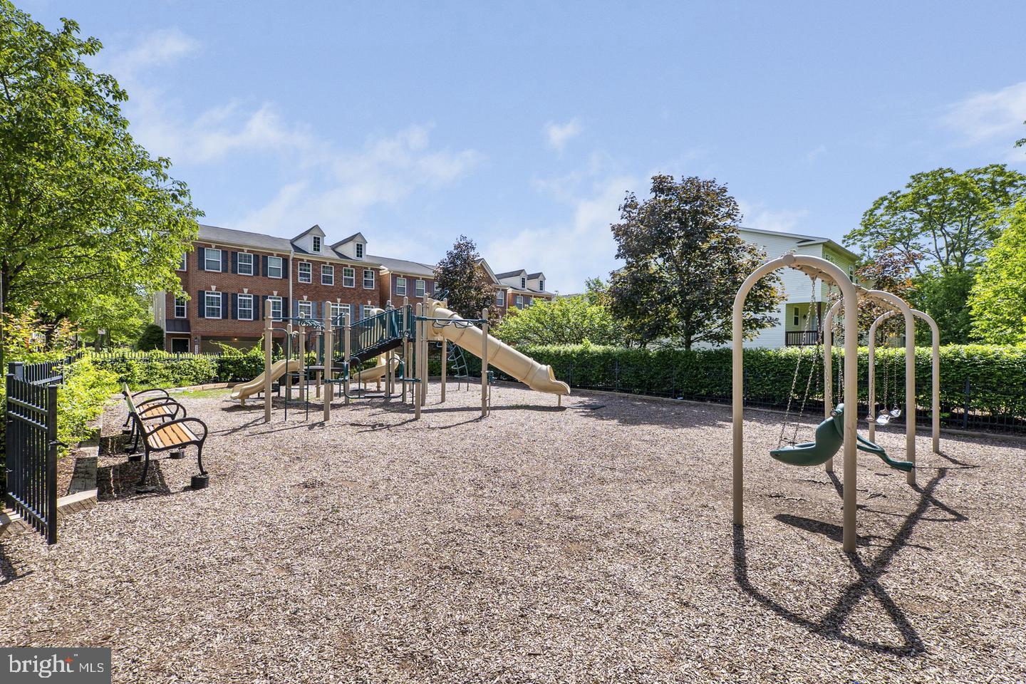 GATEWAY COMMONS - Residential