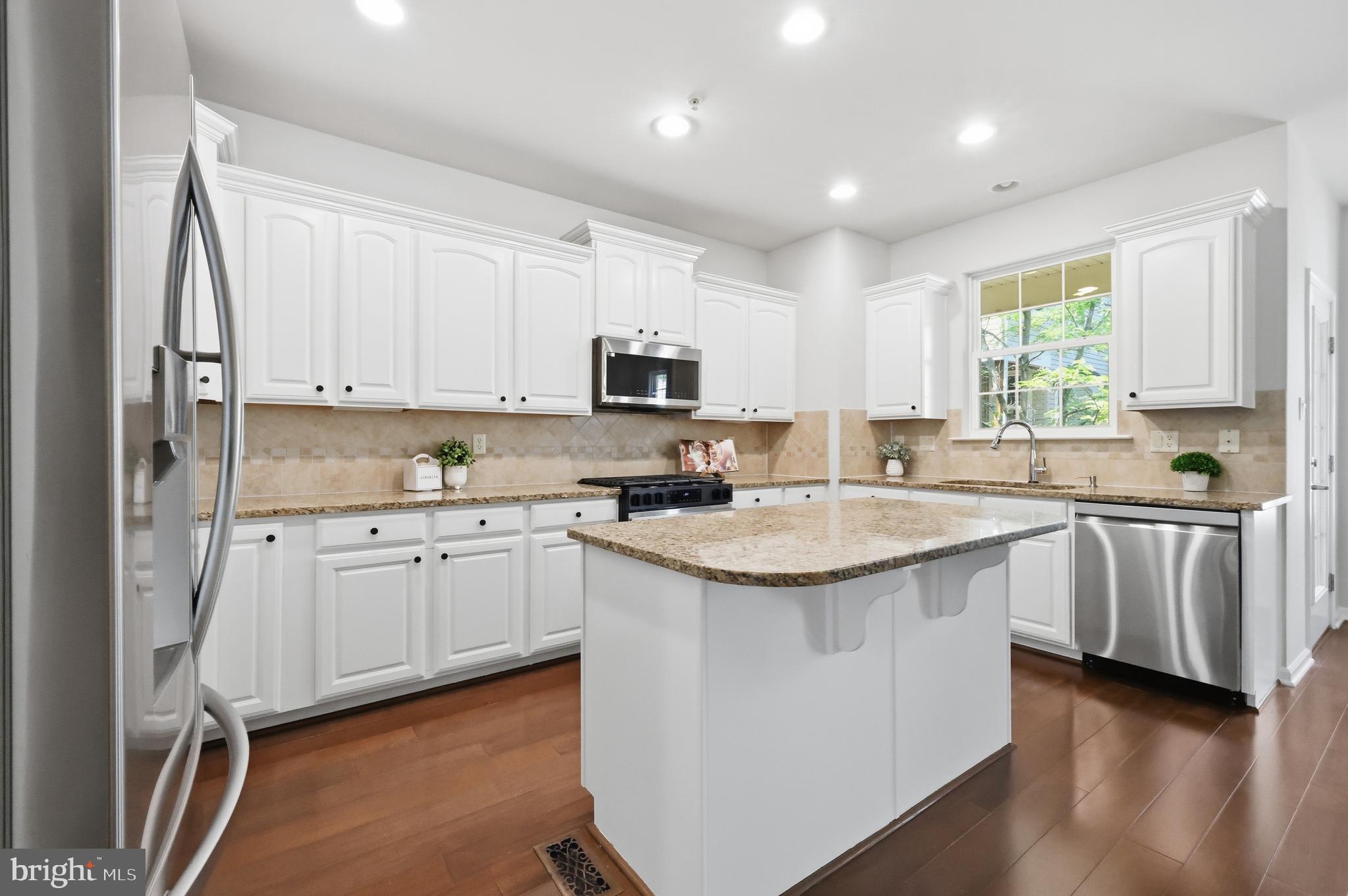 GATEWAY COMMONS - Residential
