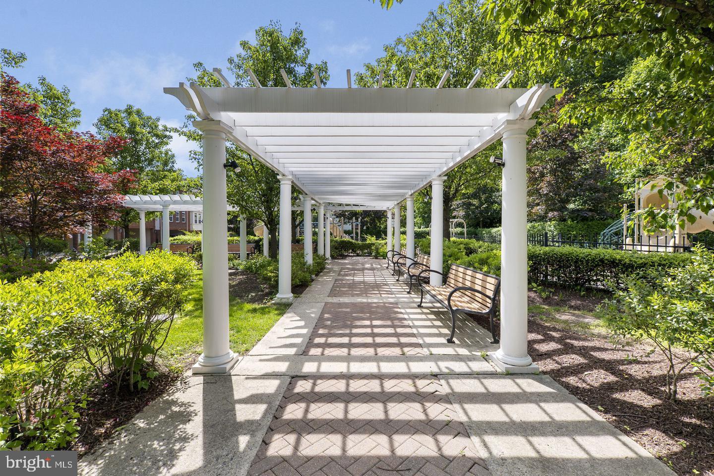 GATEWAY COMMONS - Residential