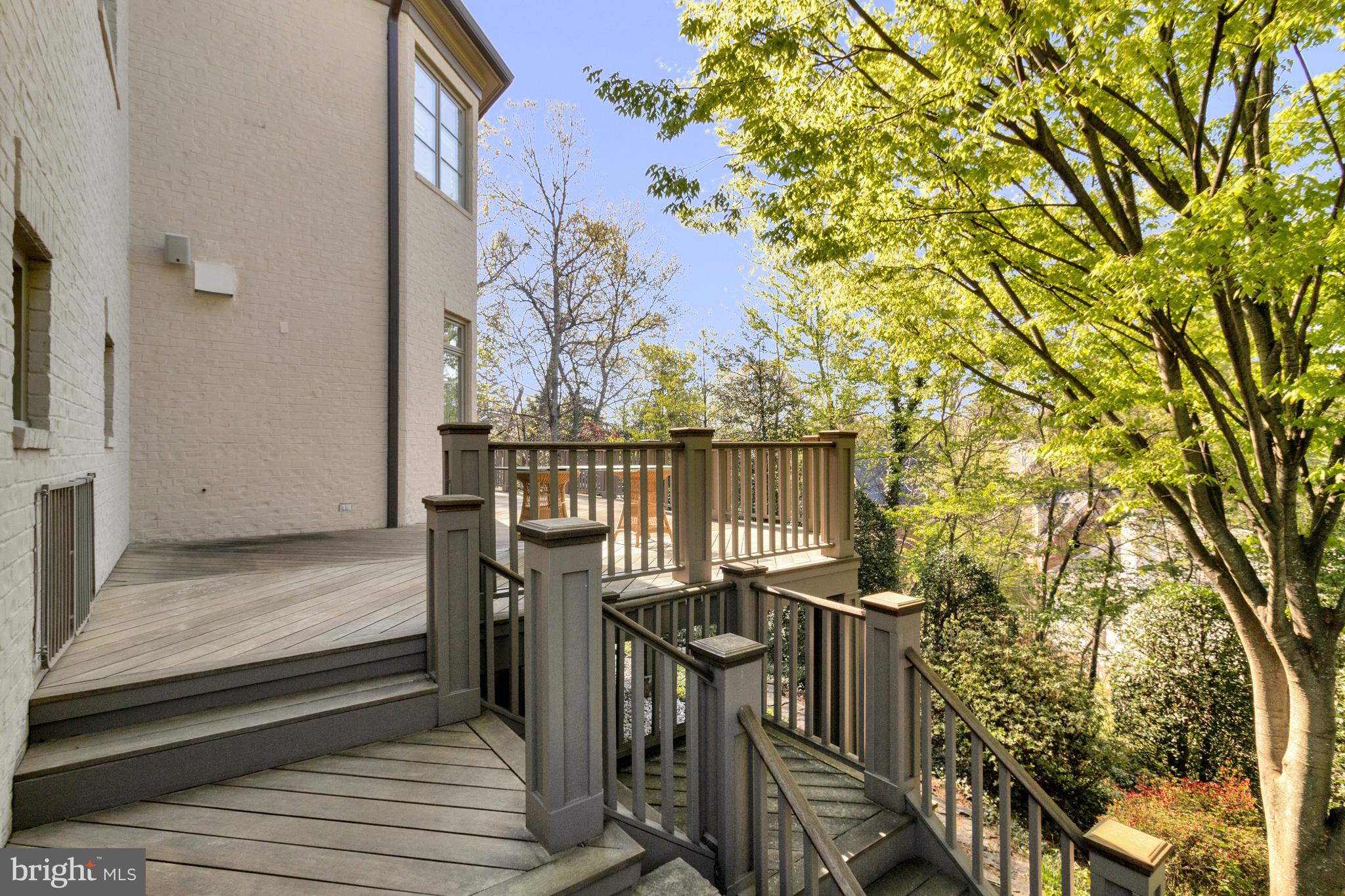 COUNTRY CLUB HILLS - Residential