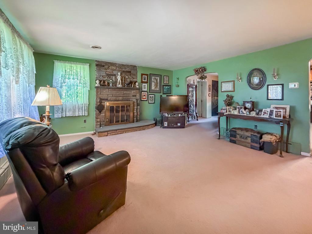 HIGHLAND FARMS - Residential