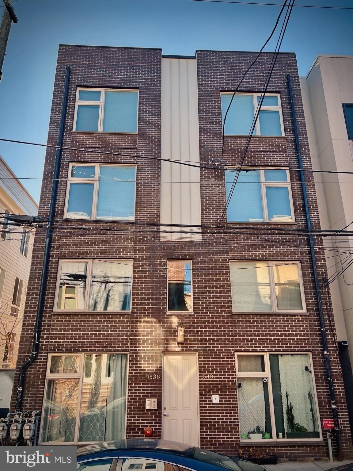 FAIRMOUNT - Residential Lease