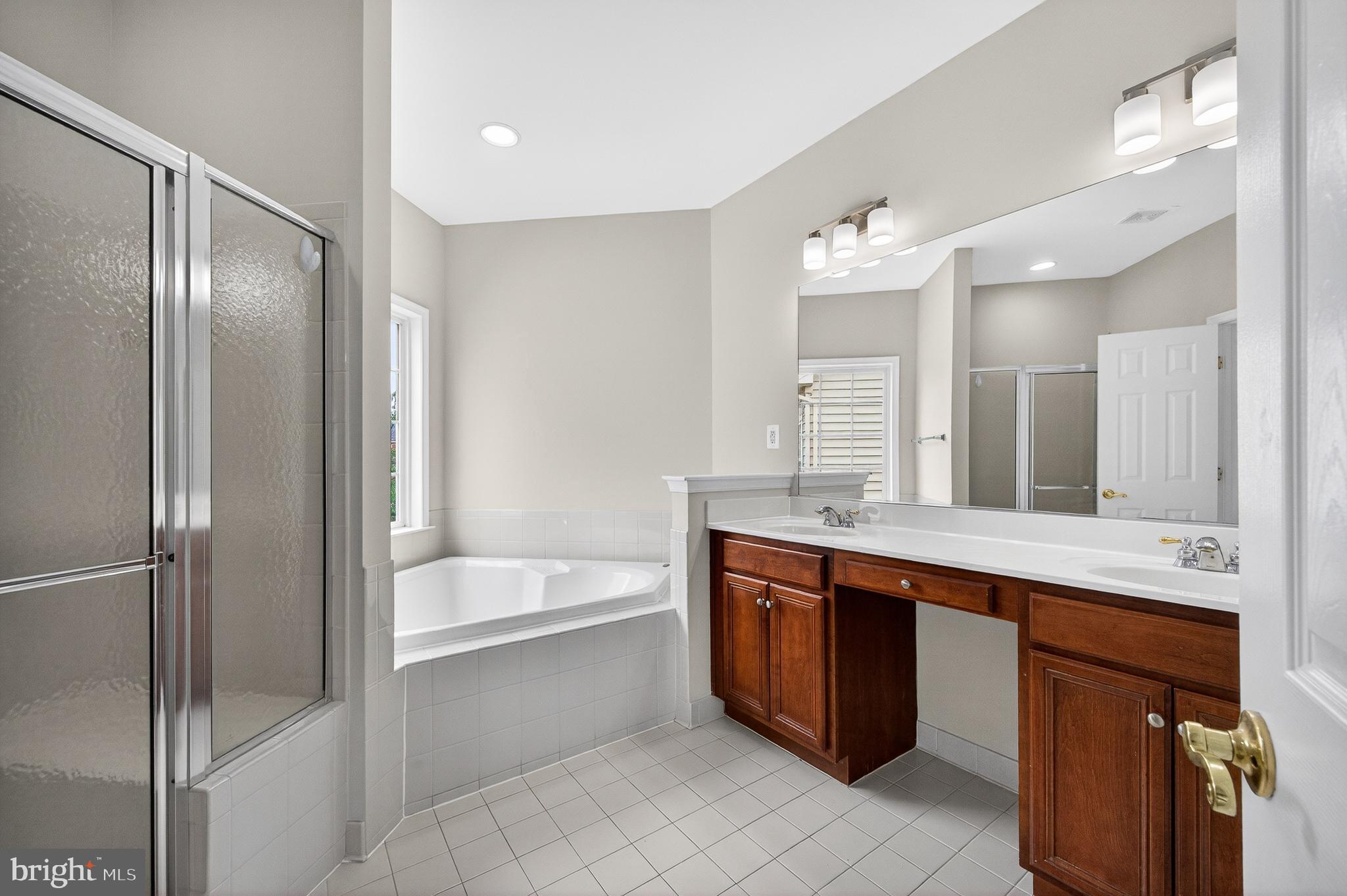 STONE RIDGE - Residential
