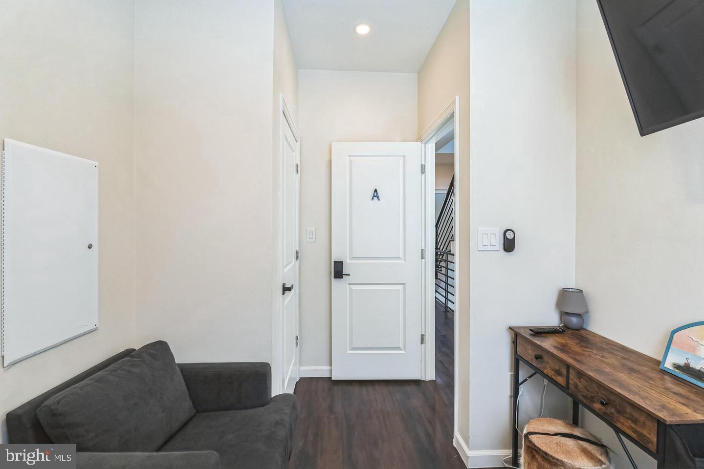 SHARSWOOD - Residential