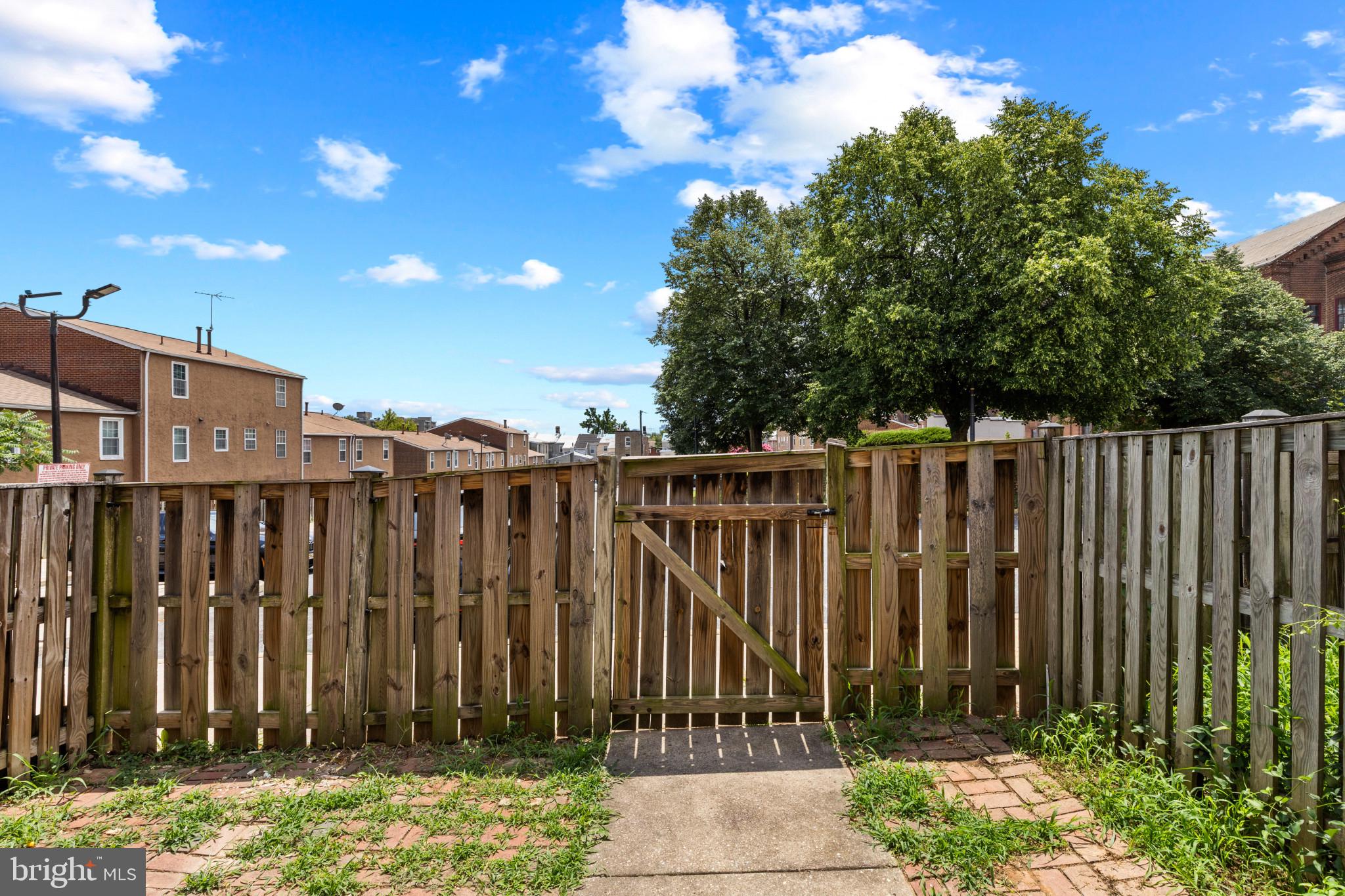 ASHLAND MEWS - Residential