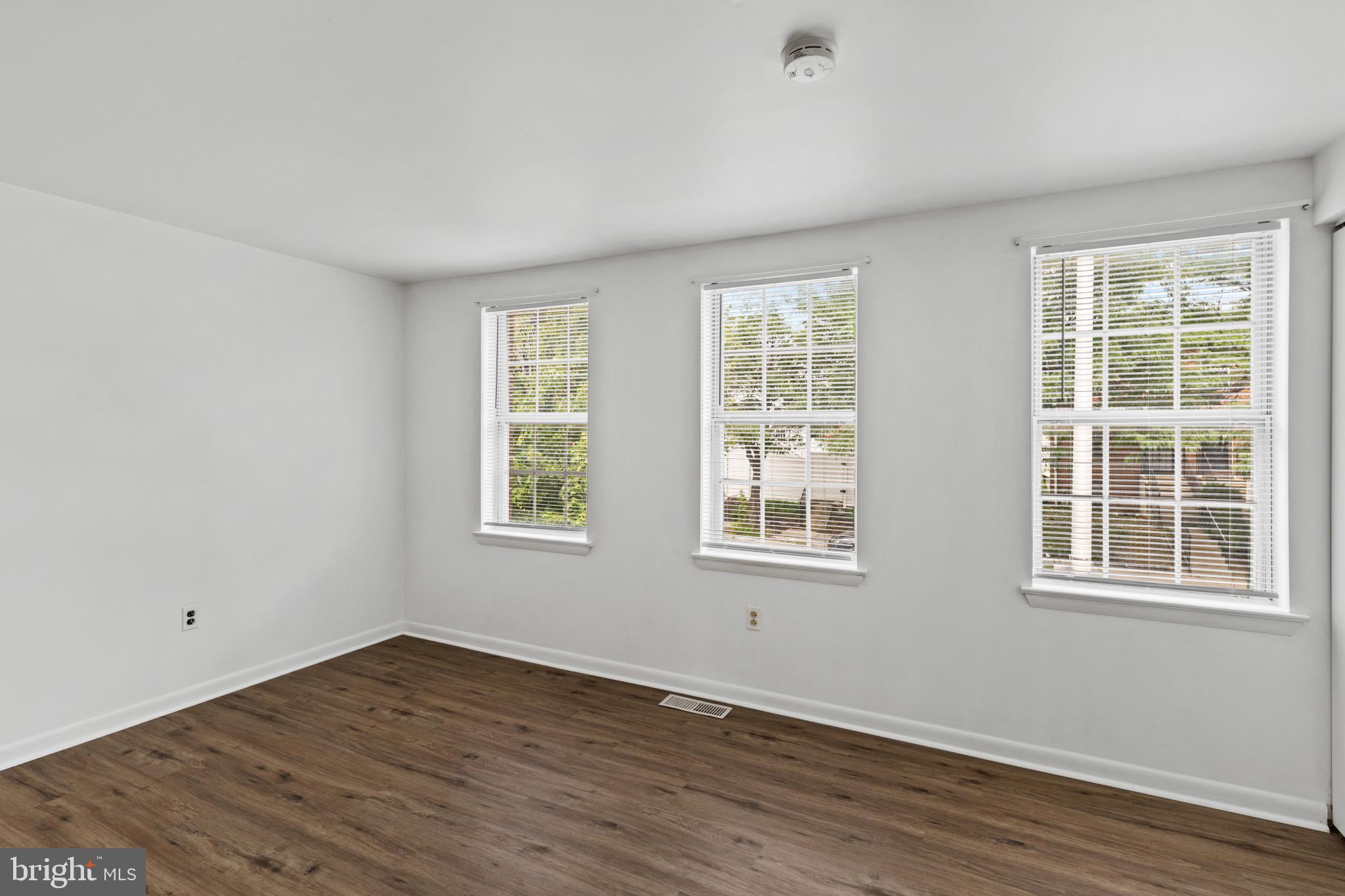 ASHLAND MEWS - Residential