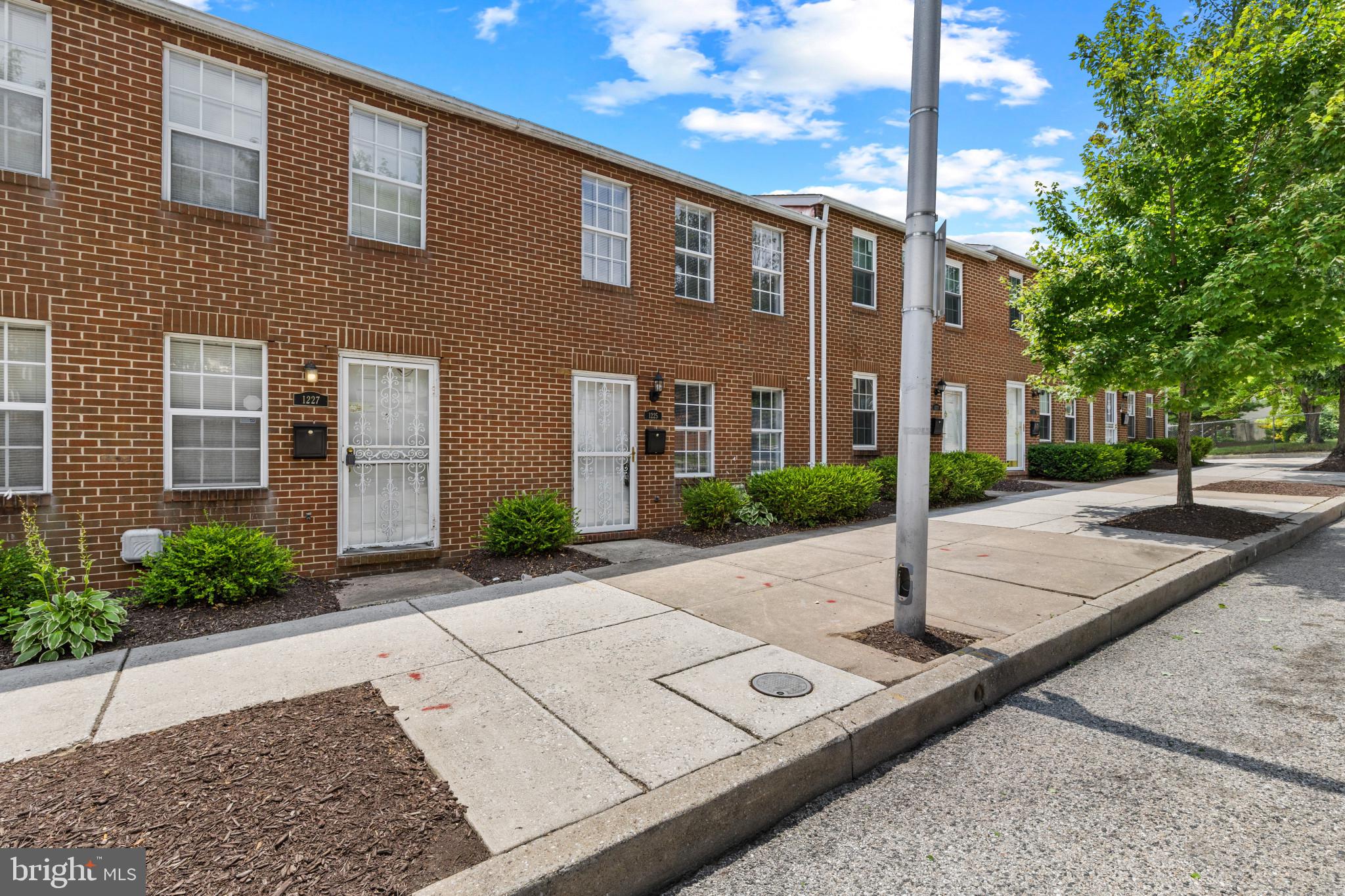 ASHLAND MEWS - Residential