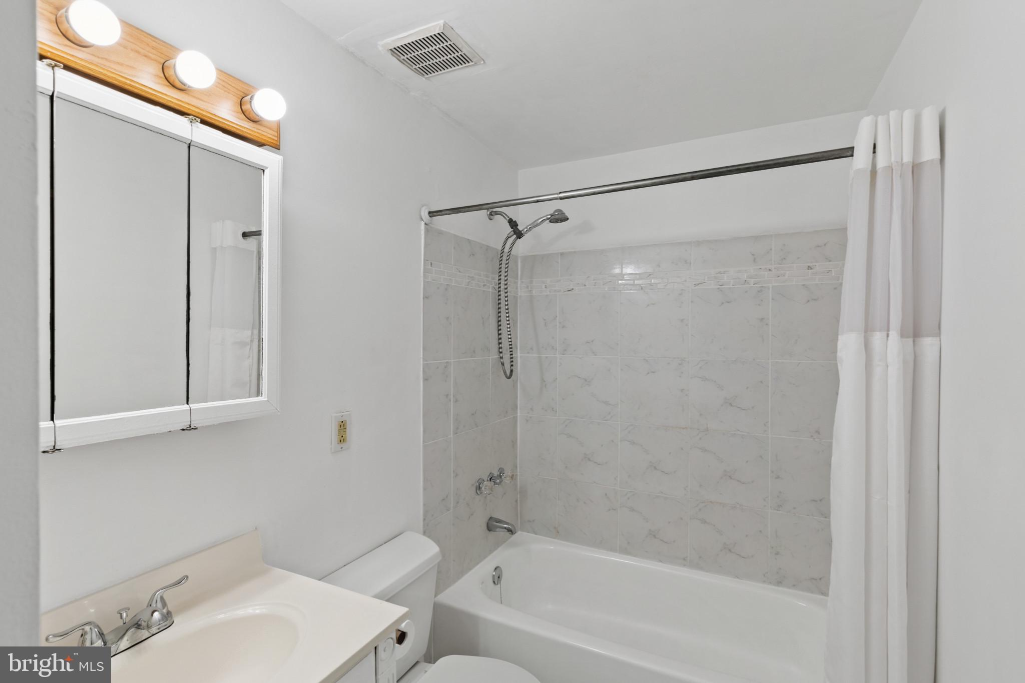 ASHLAND MEWS - Residential
