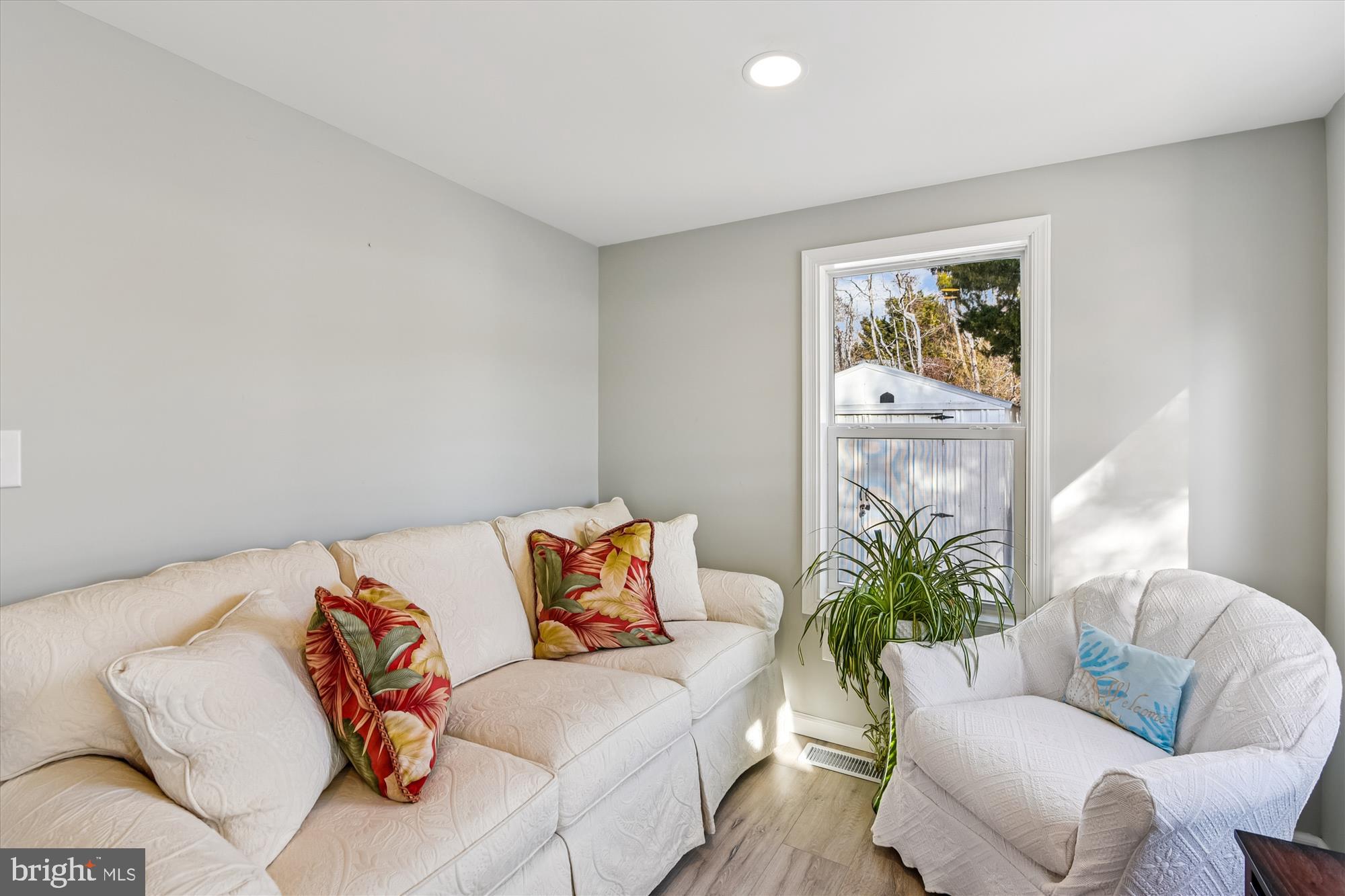 COLONIAL EAST MHP - Residential