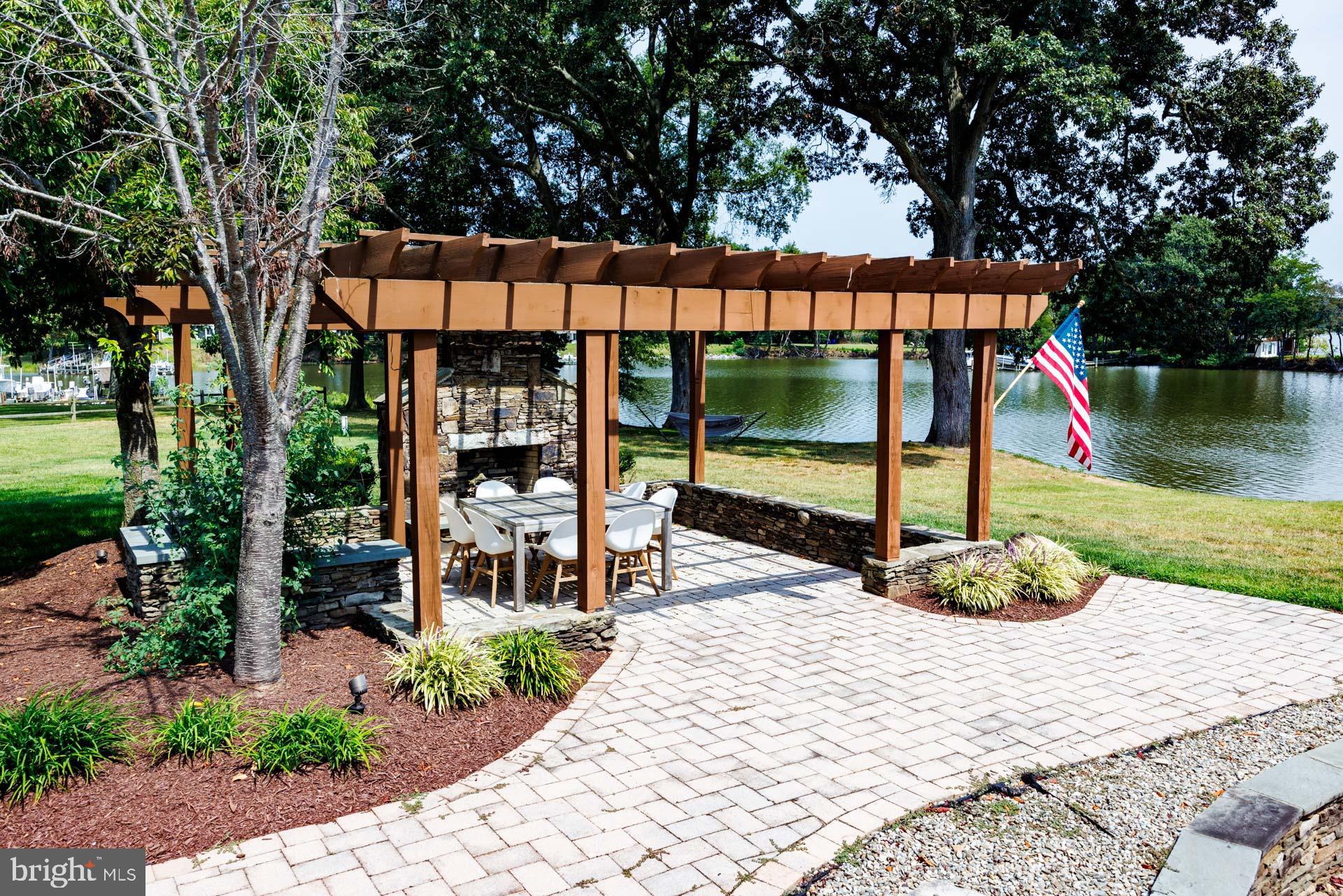 BELLE POINT FARM - Residential