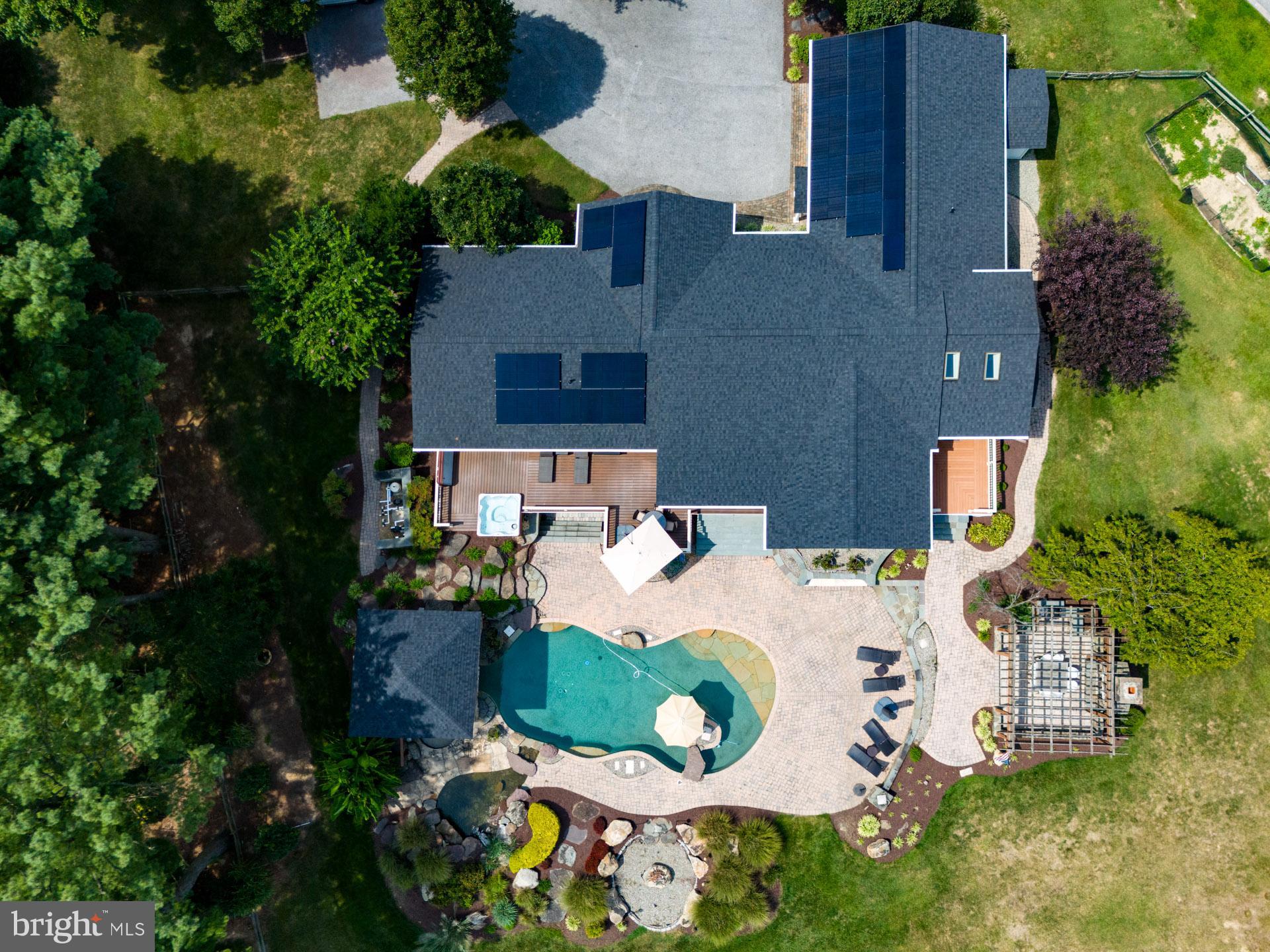 BELLE POINT FARM - Residential