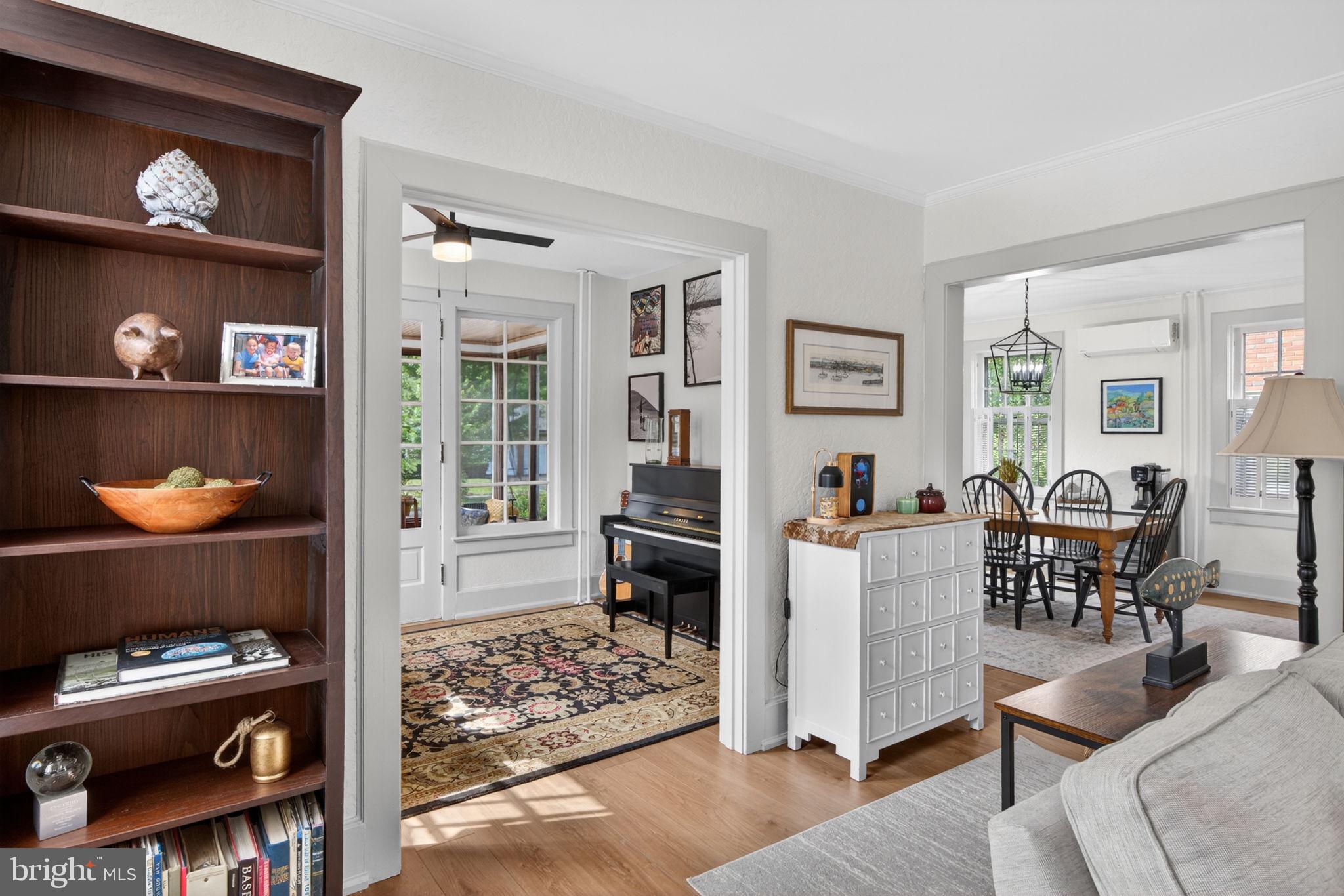 COLLEGE HEIGHTS - Residential
