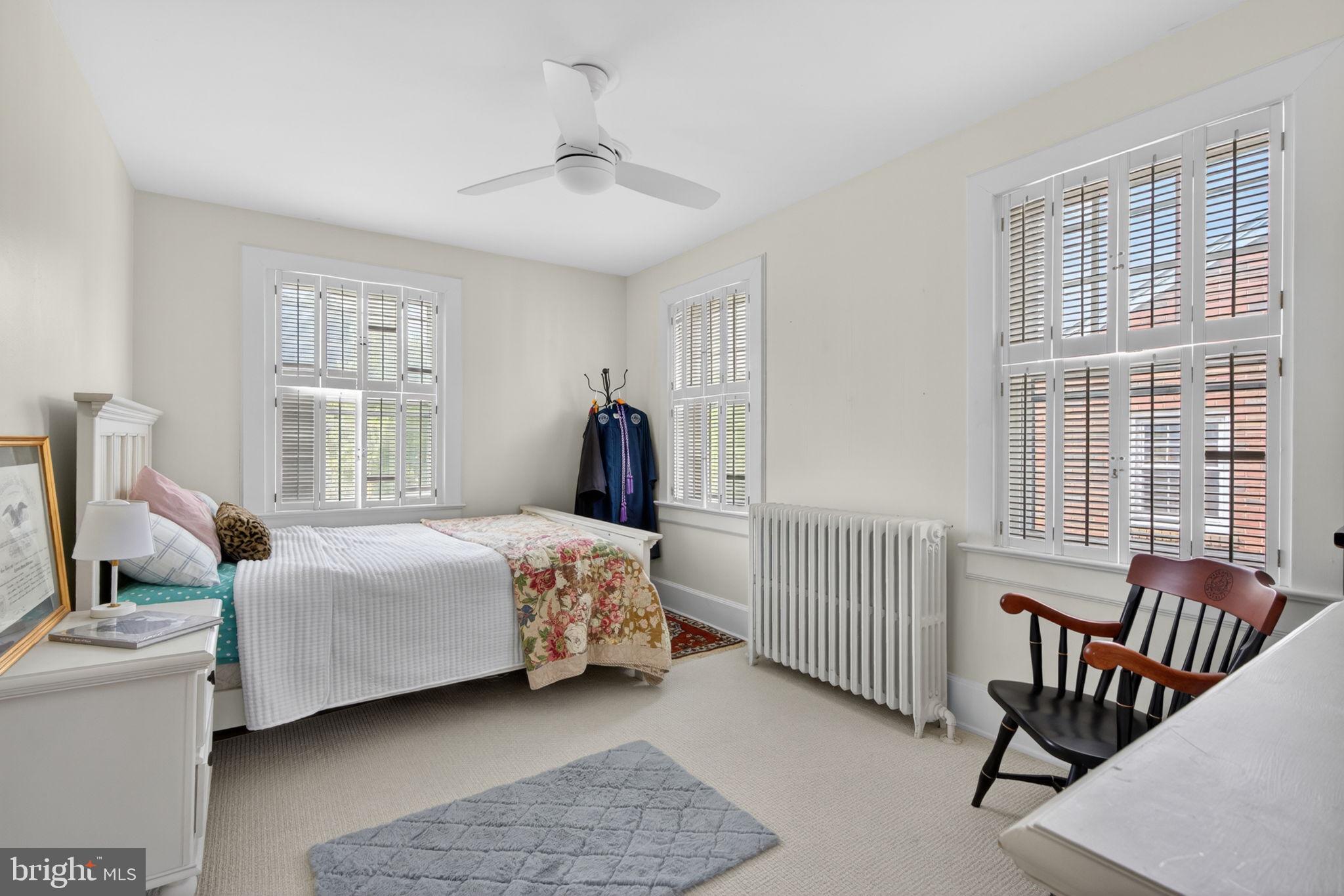 COLLEGE HEIGHTS - Residential
