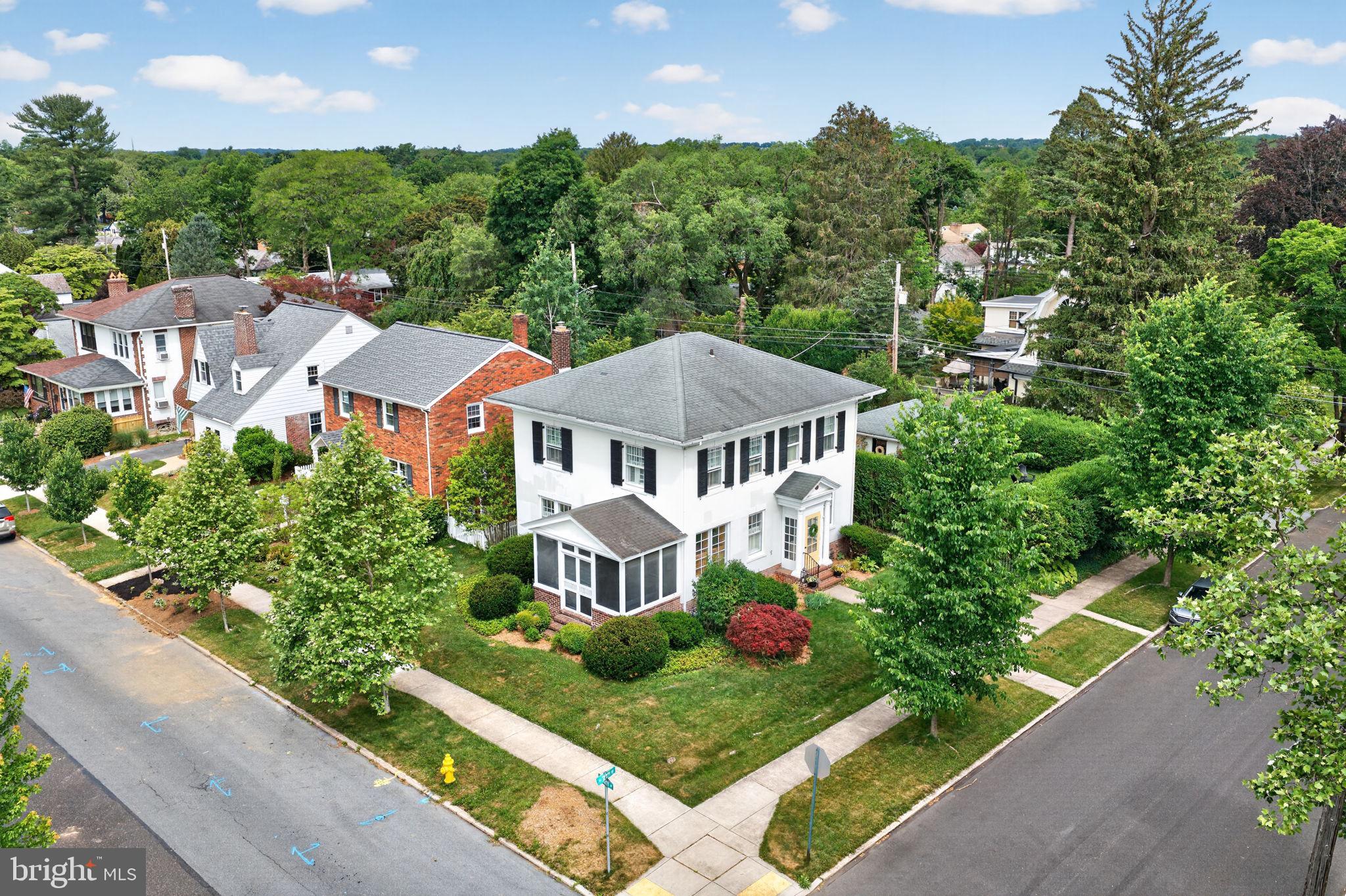 COLLEGE HEIGHTS - Residential
