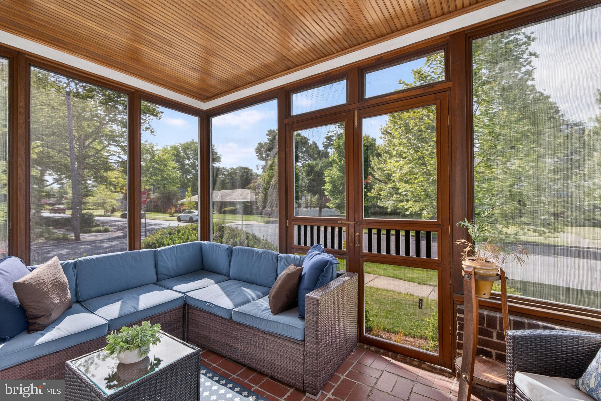 COLLEGE HEIGHTS - Residential