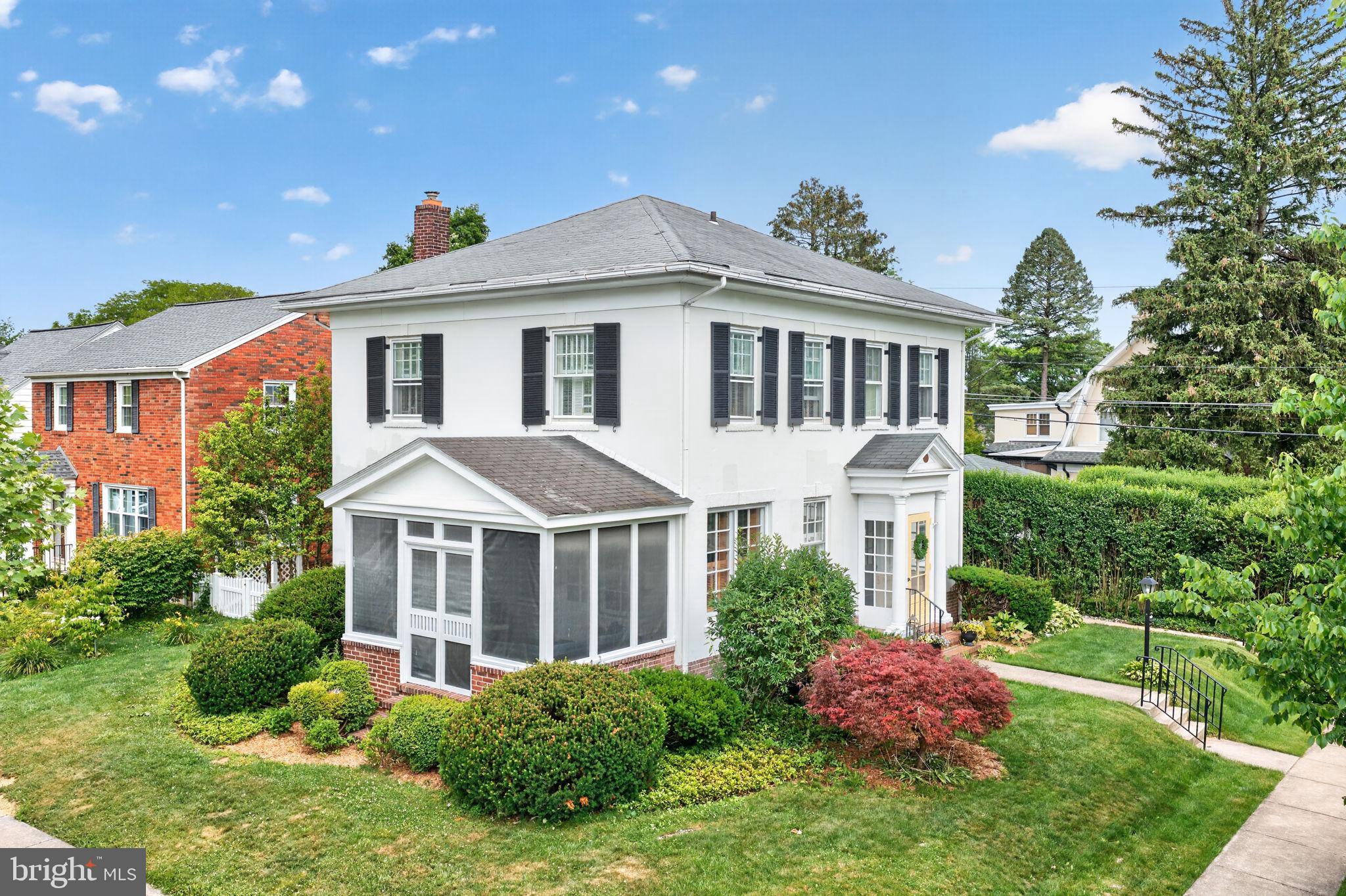 COLLEGE HEIGHTS - Residential