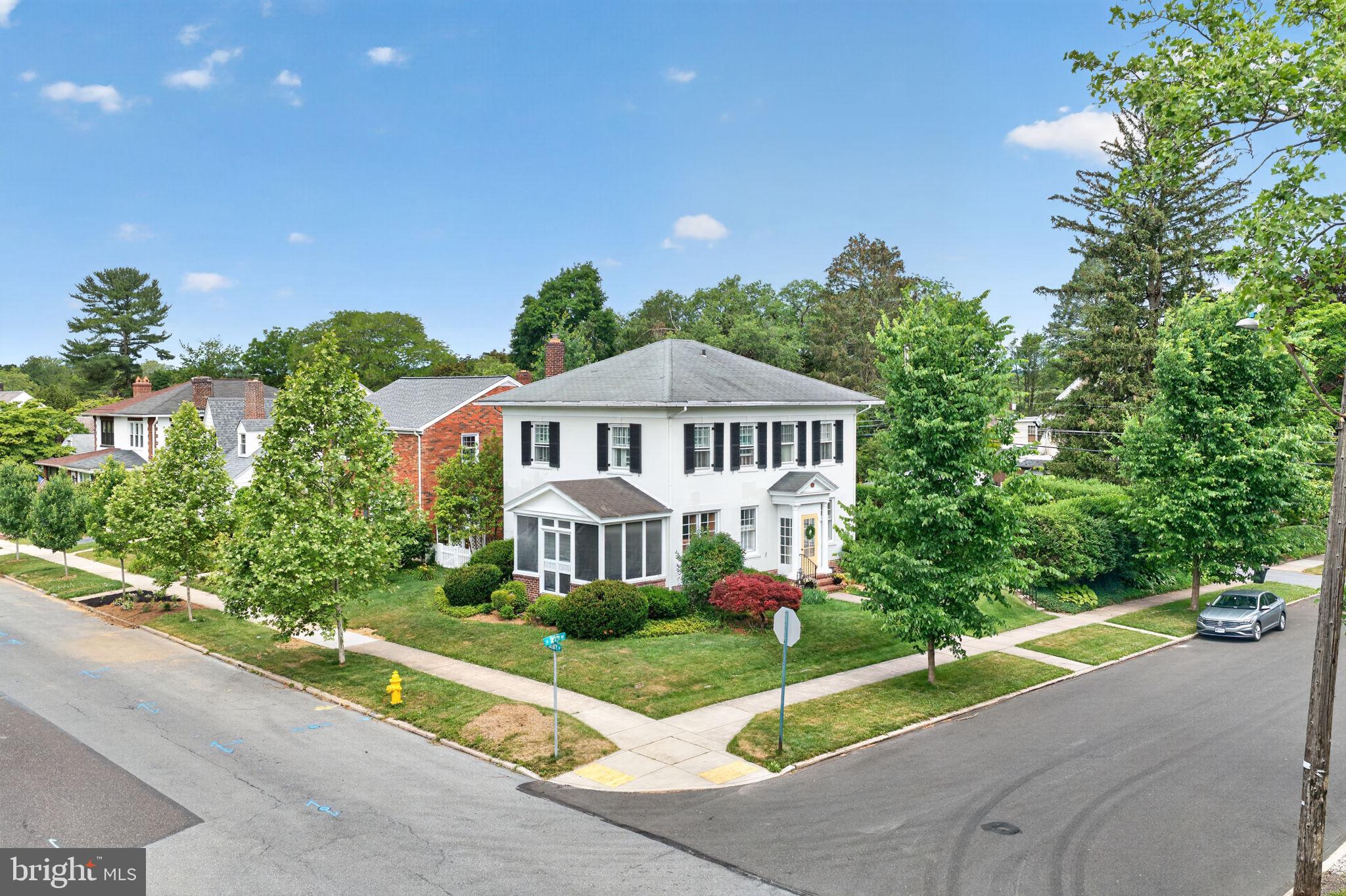 COLLEGE HEIGHTS - Residential