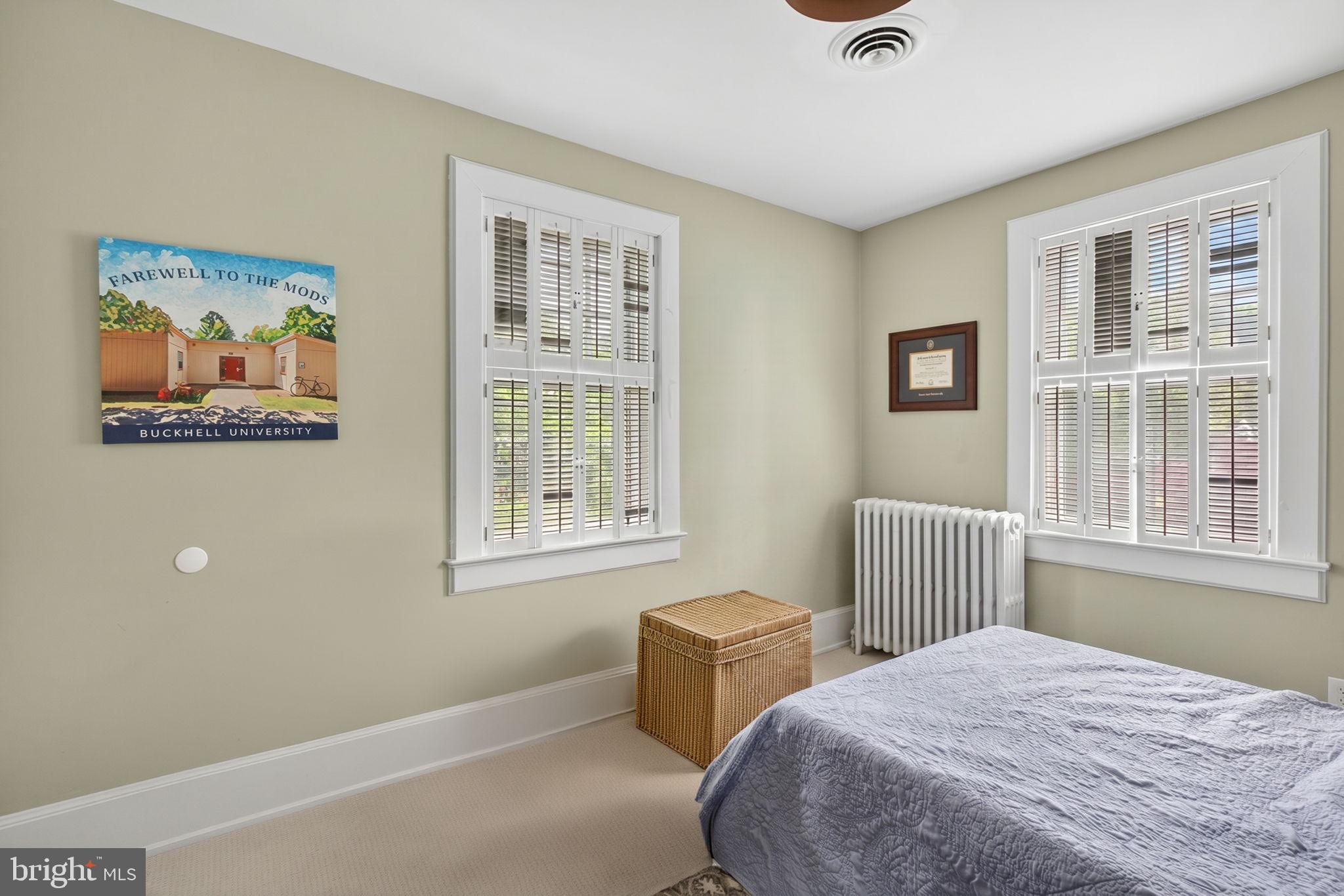 COLLEGE HEIGHTS - Residential